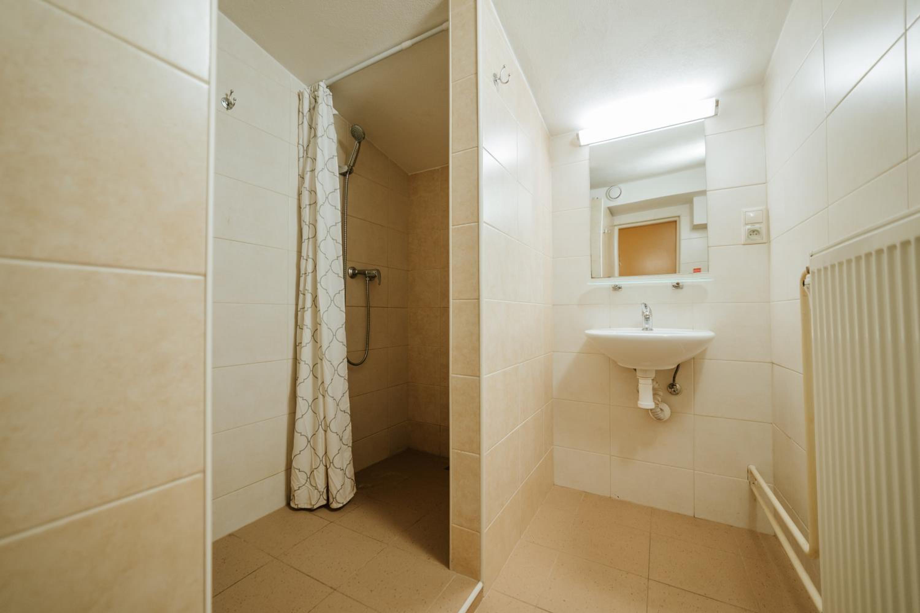 Quadruple Room with Mountain View photo 2