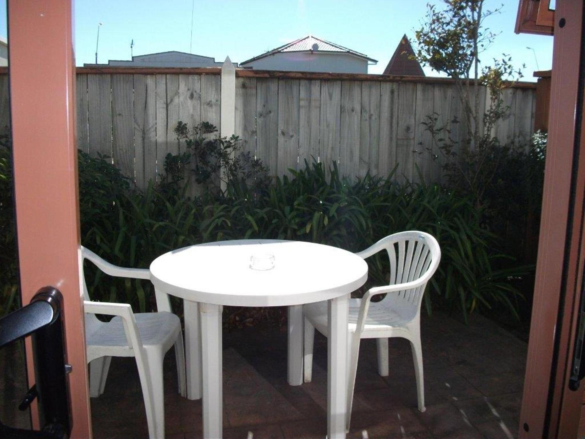 Family Room with Garden View photo 2