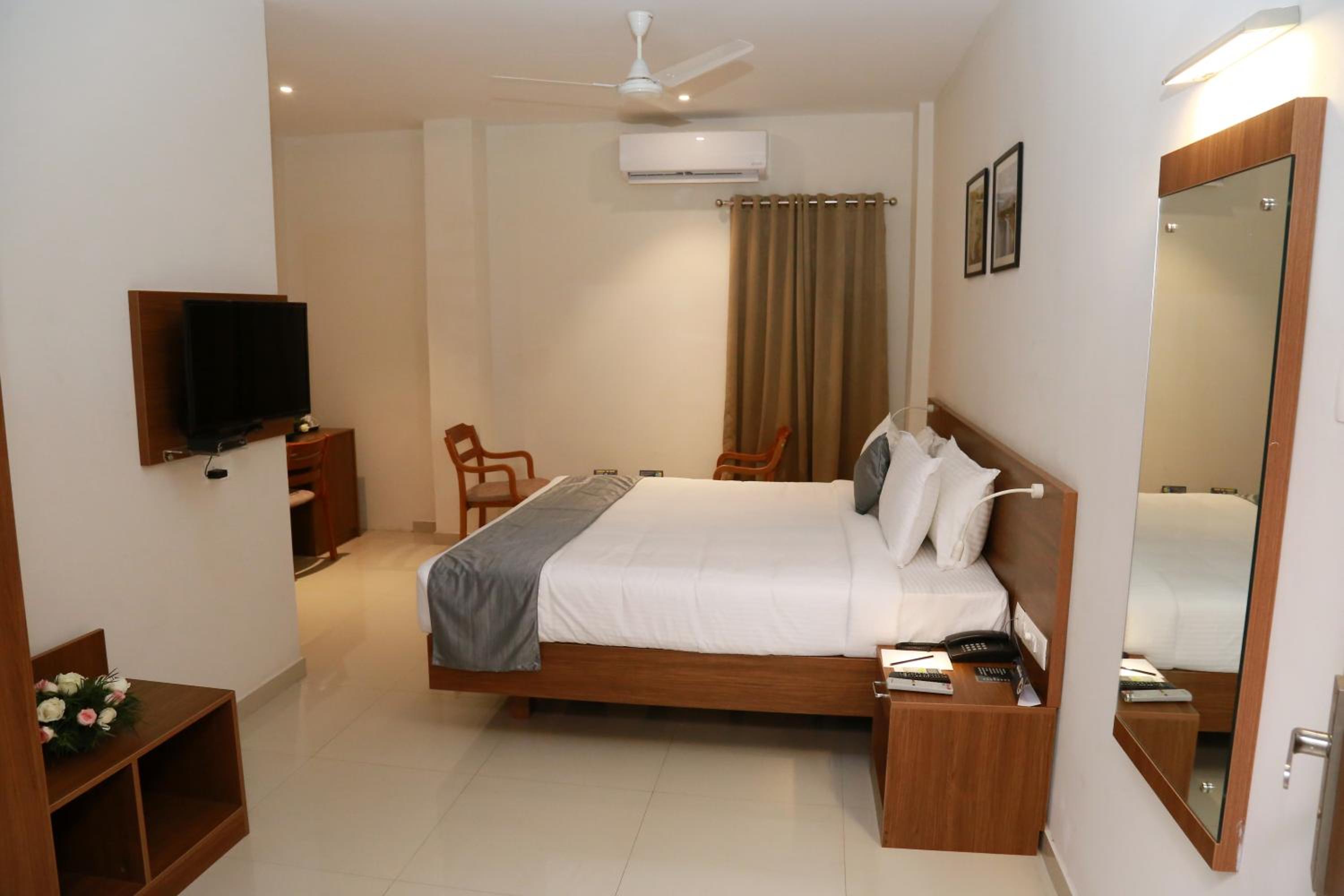 Deluxe Double or Twin Room