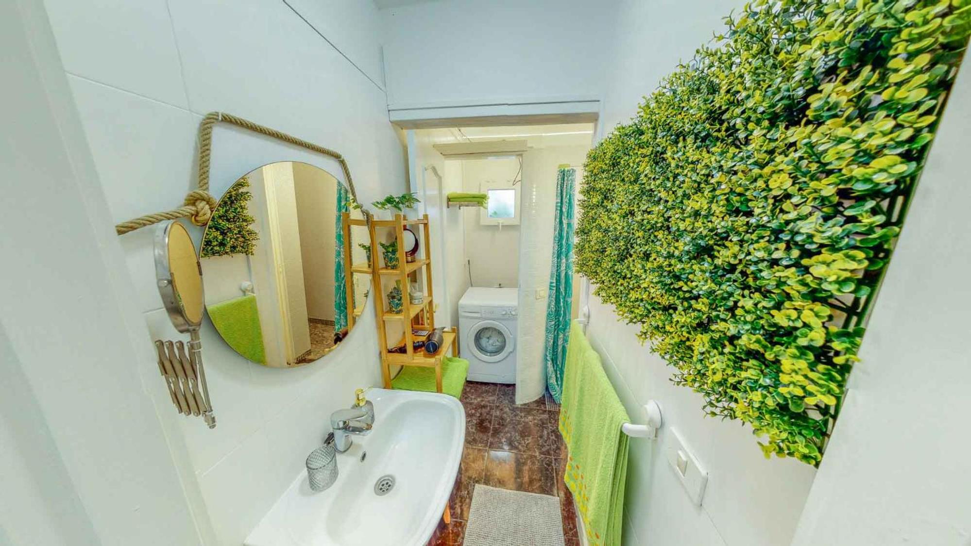 One-Bedroom Apartment - Photo 17