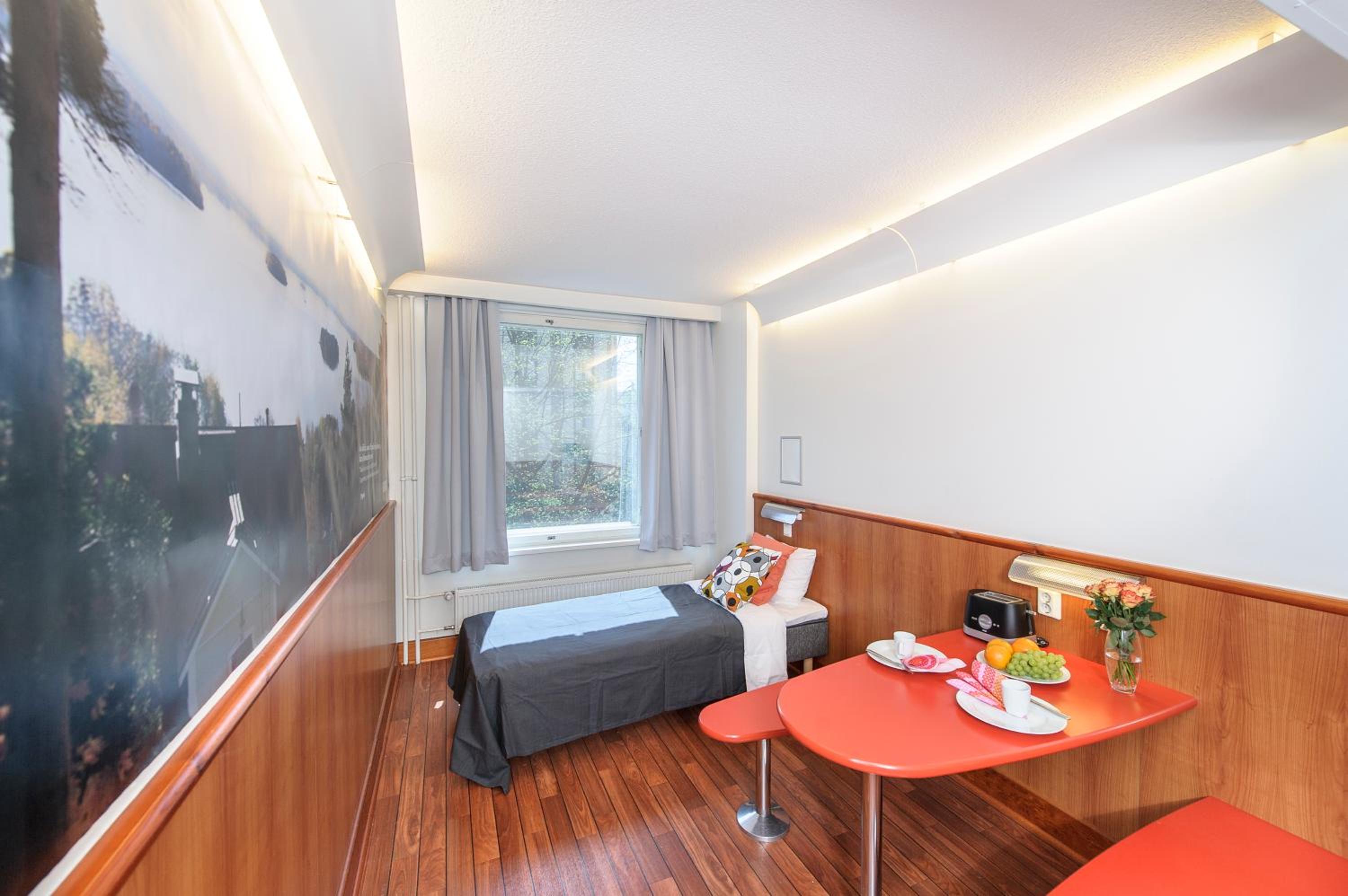 Triple Room 3 Single Beds