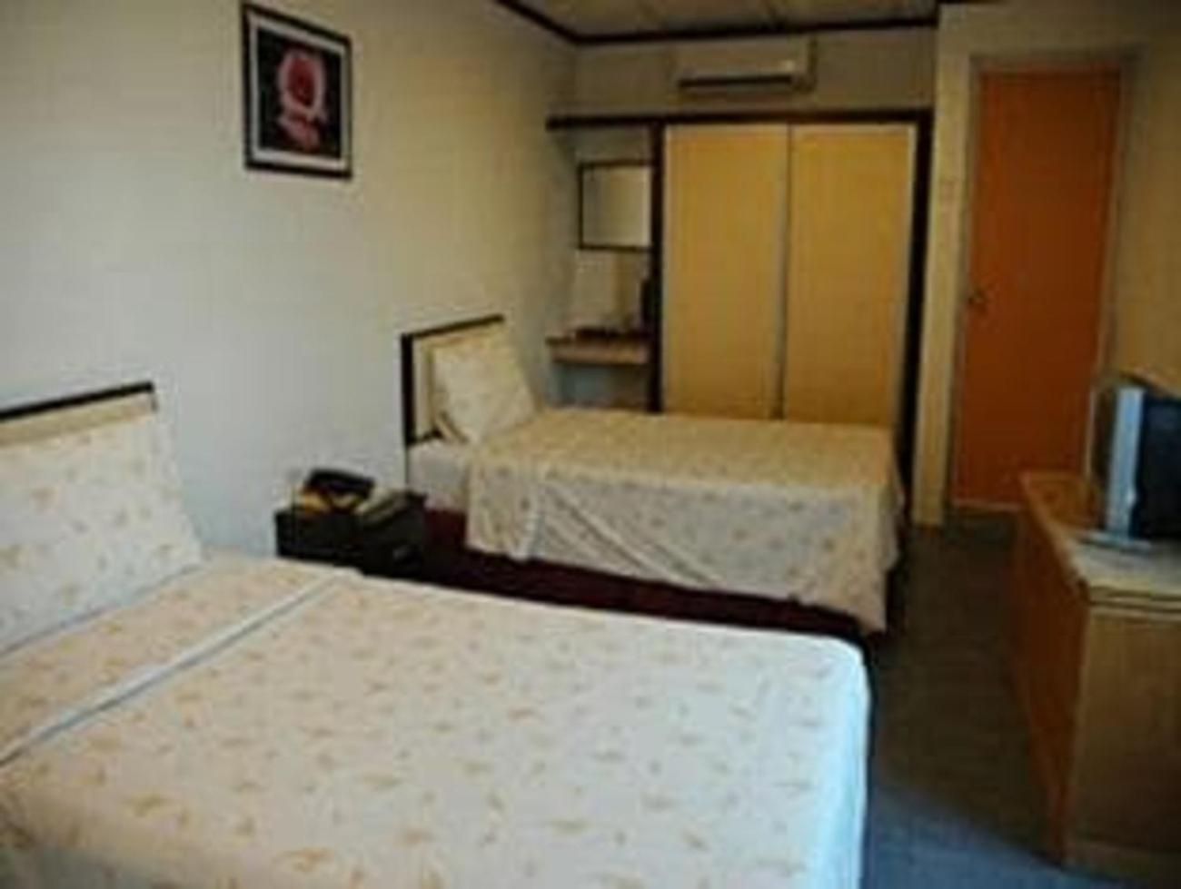 Superior Twin Room - Photo 2