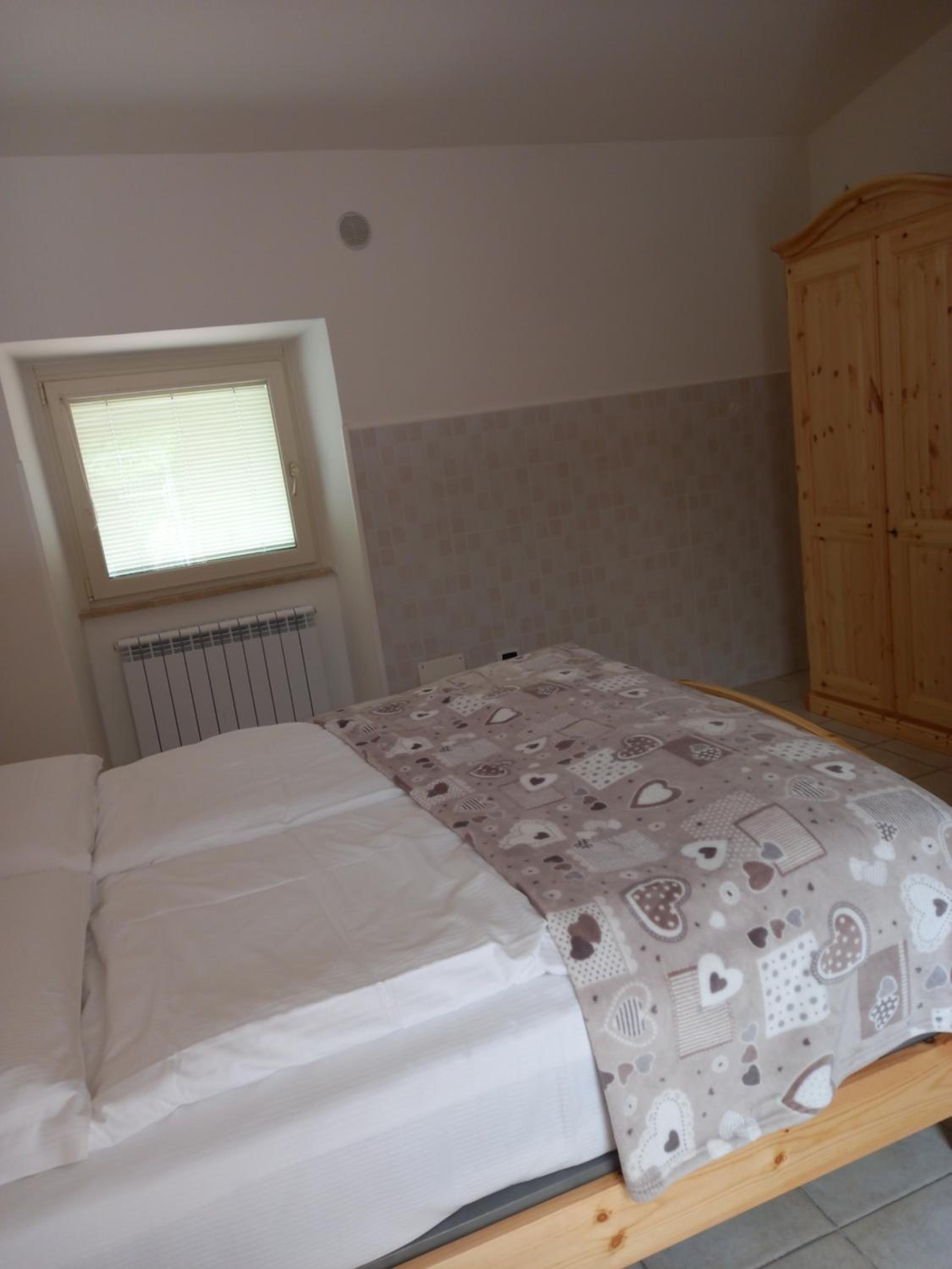 Double Room with Extra Bed - Photo 1