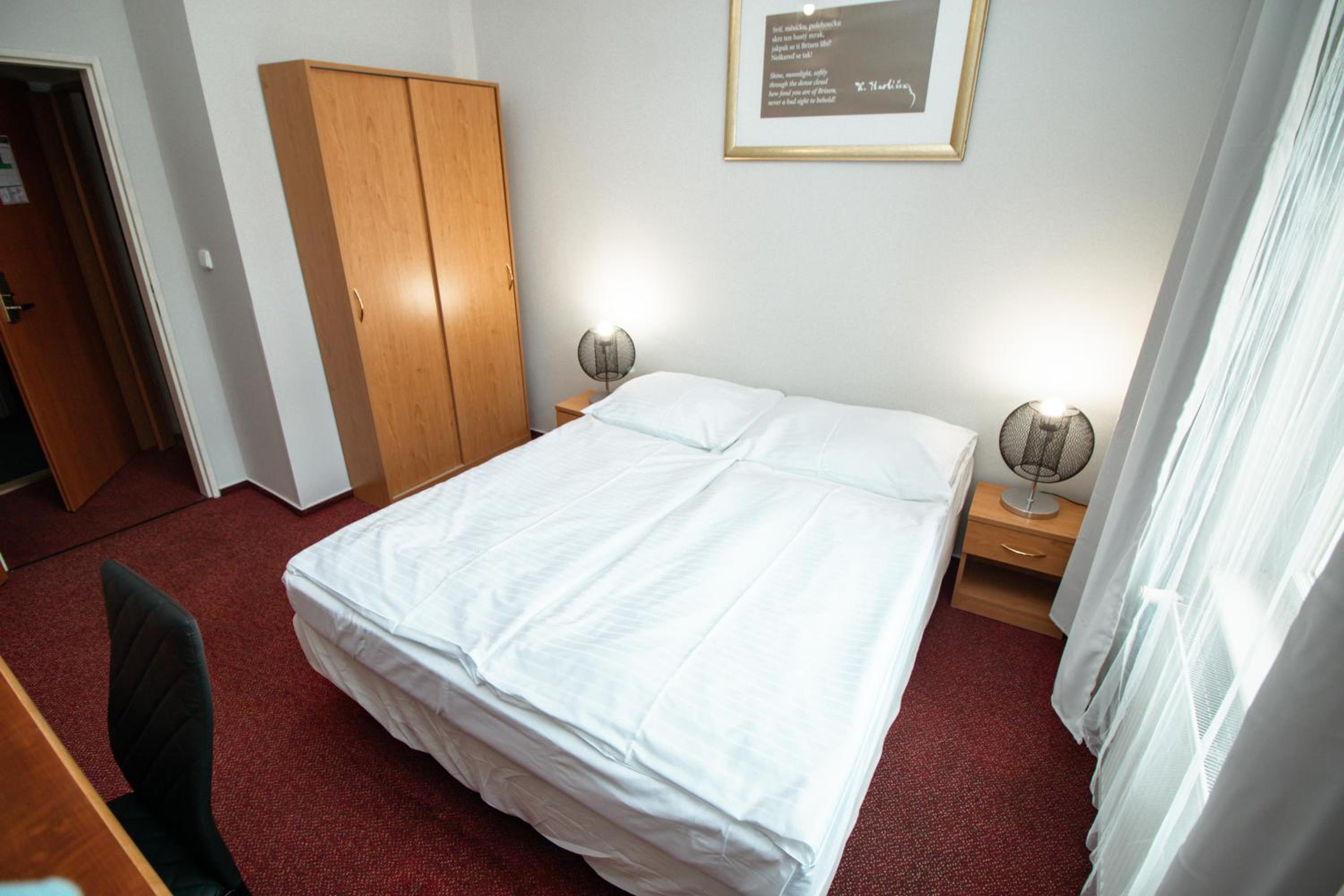 Economy Twin Room