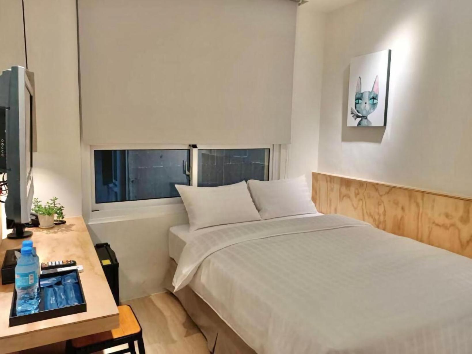 Budget Double Room - Photo 3