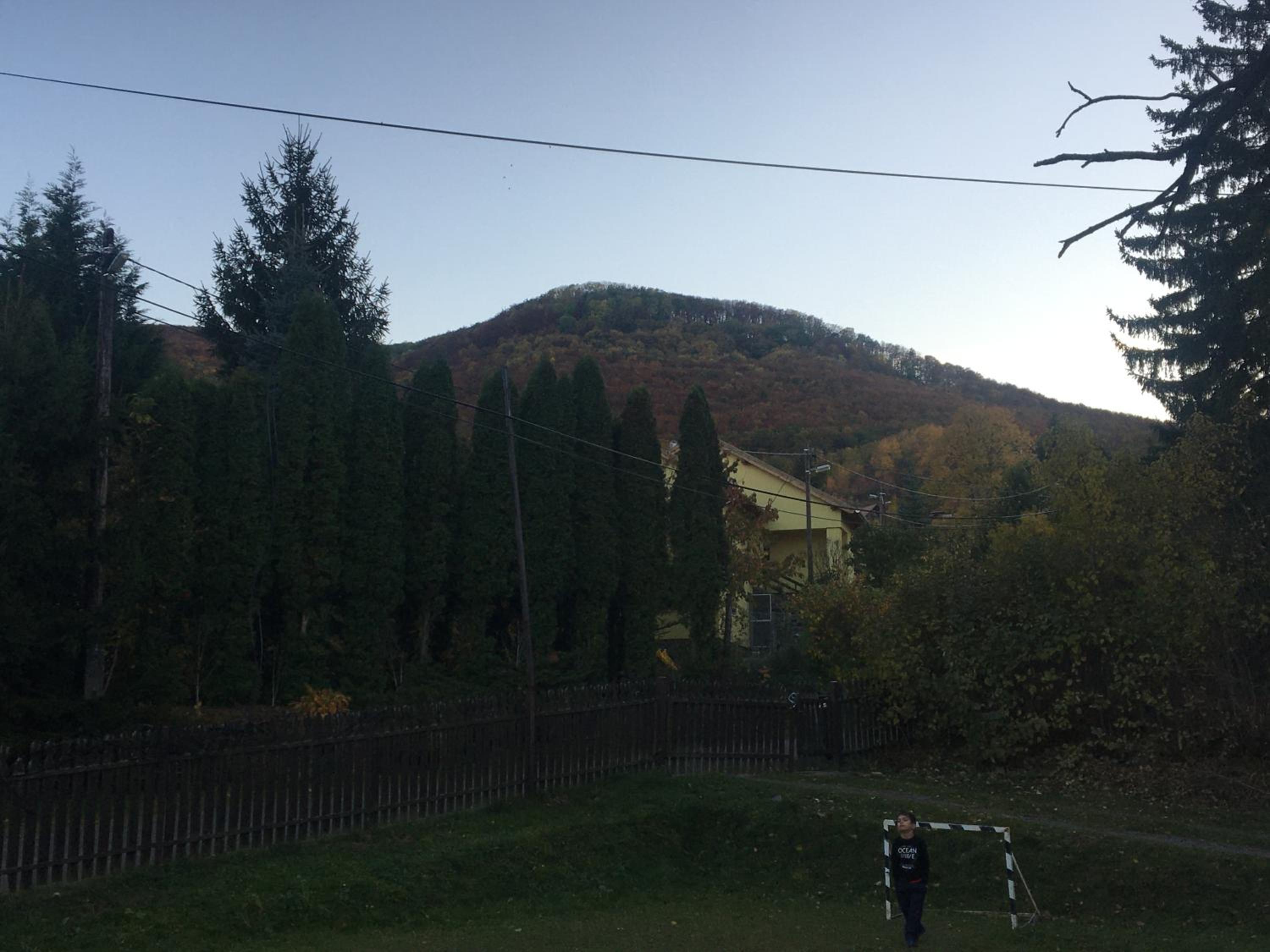 Apartment with Mountain View - Photo 14