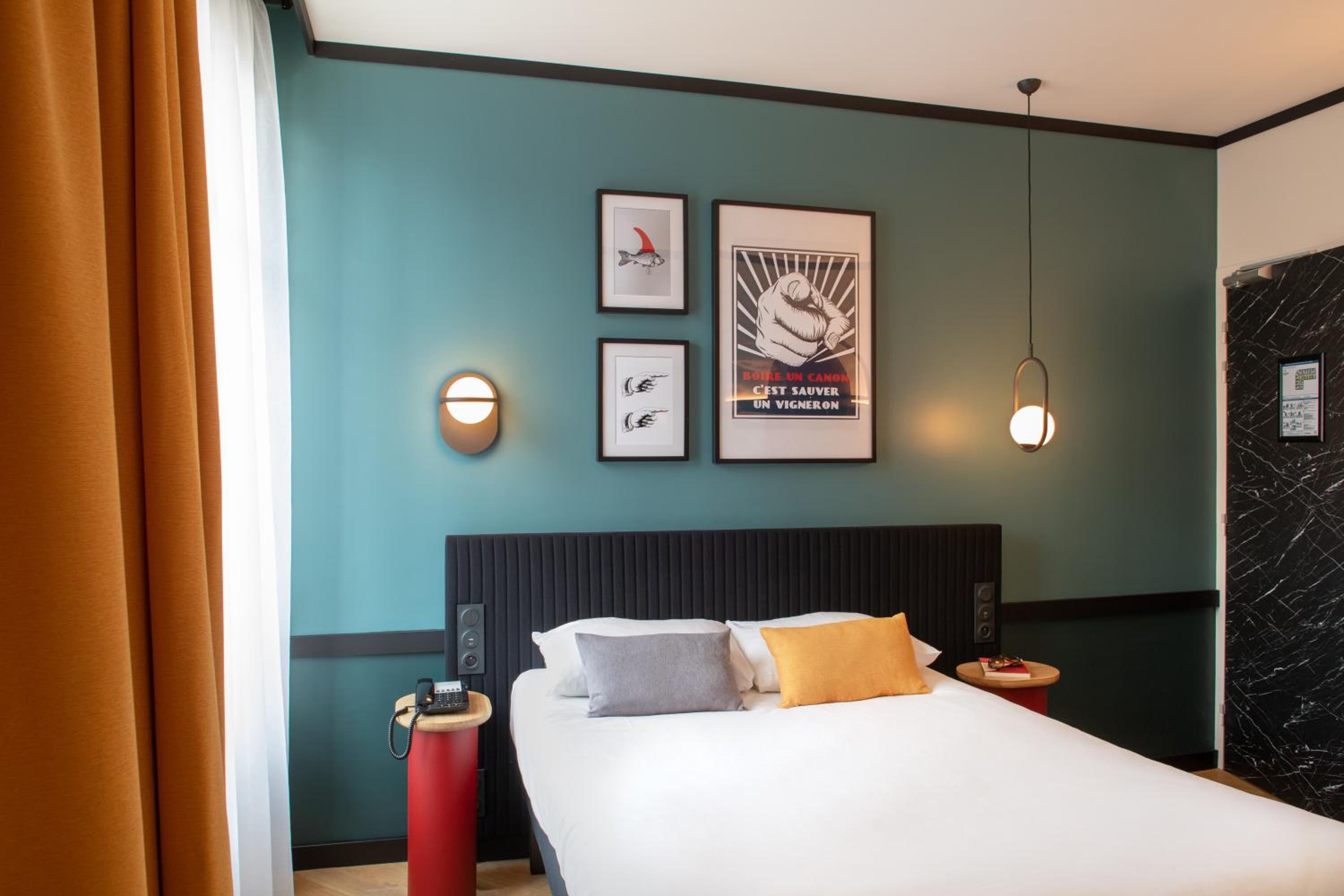 Standard Twin Room - Photo 4