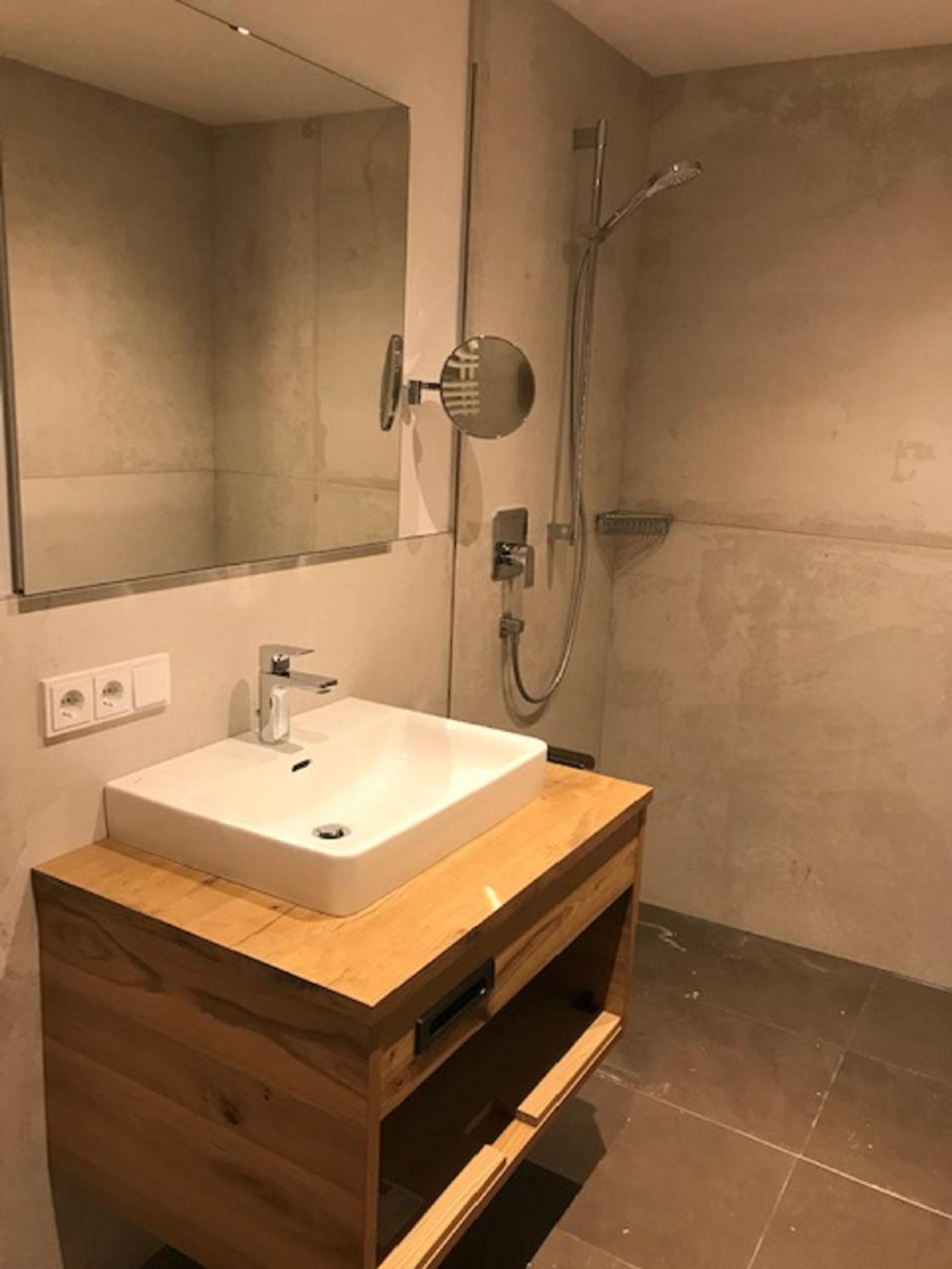 Two-Bedroom Apartment - Photo 8