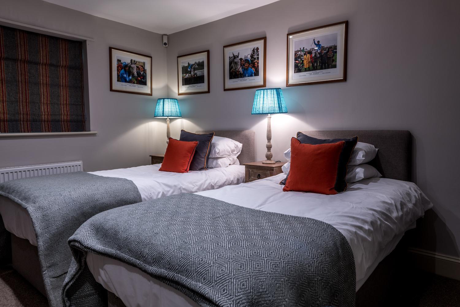 Standard Double or Twin Room with Shower - Photo 1