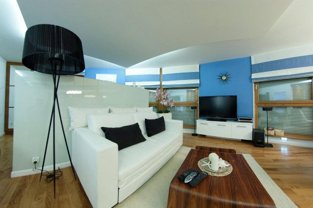 Apartment photo 1
