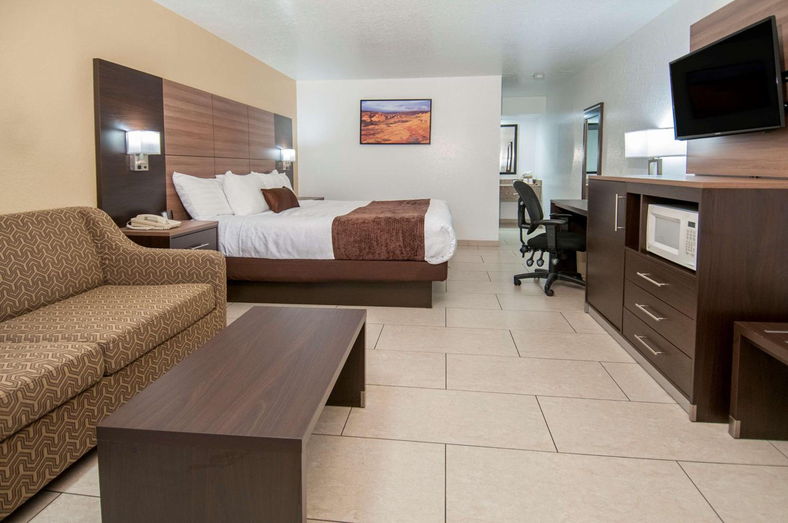 King Room - Pet-Friendly photo 2