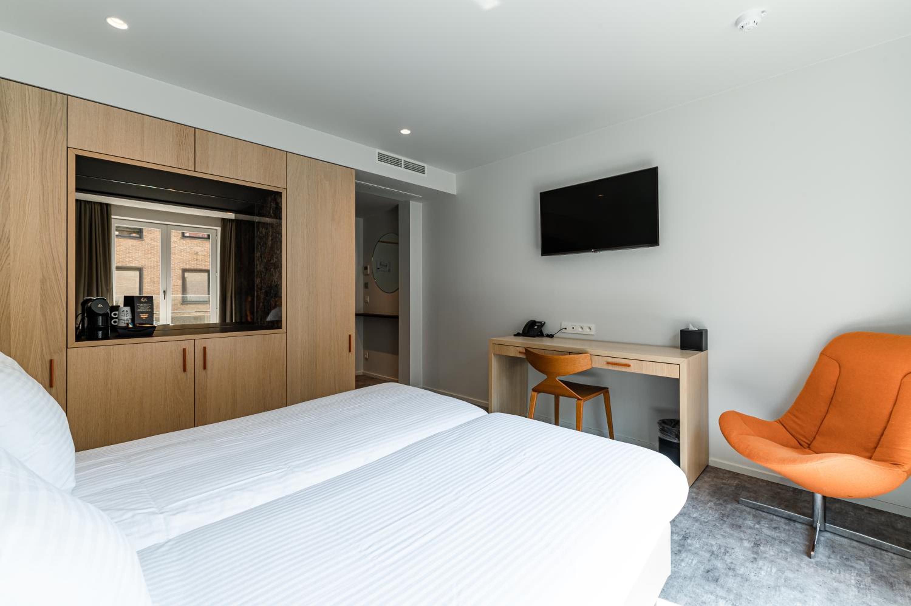 Superior Twin Room - Photo 9