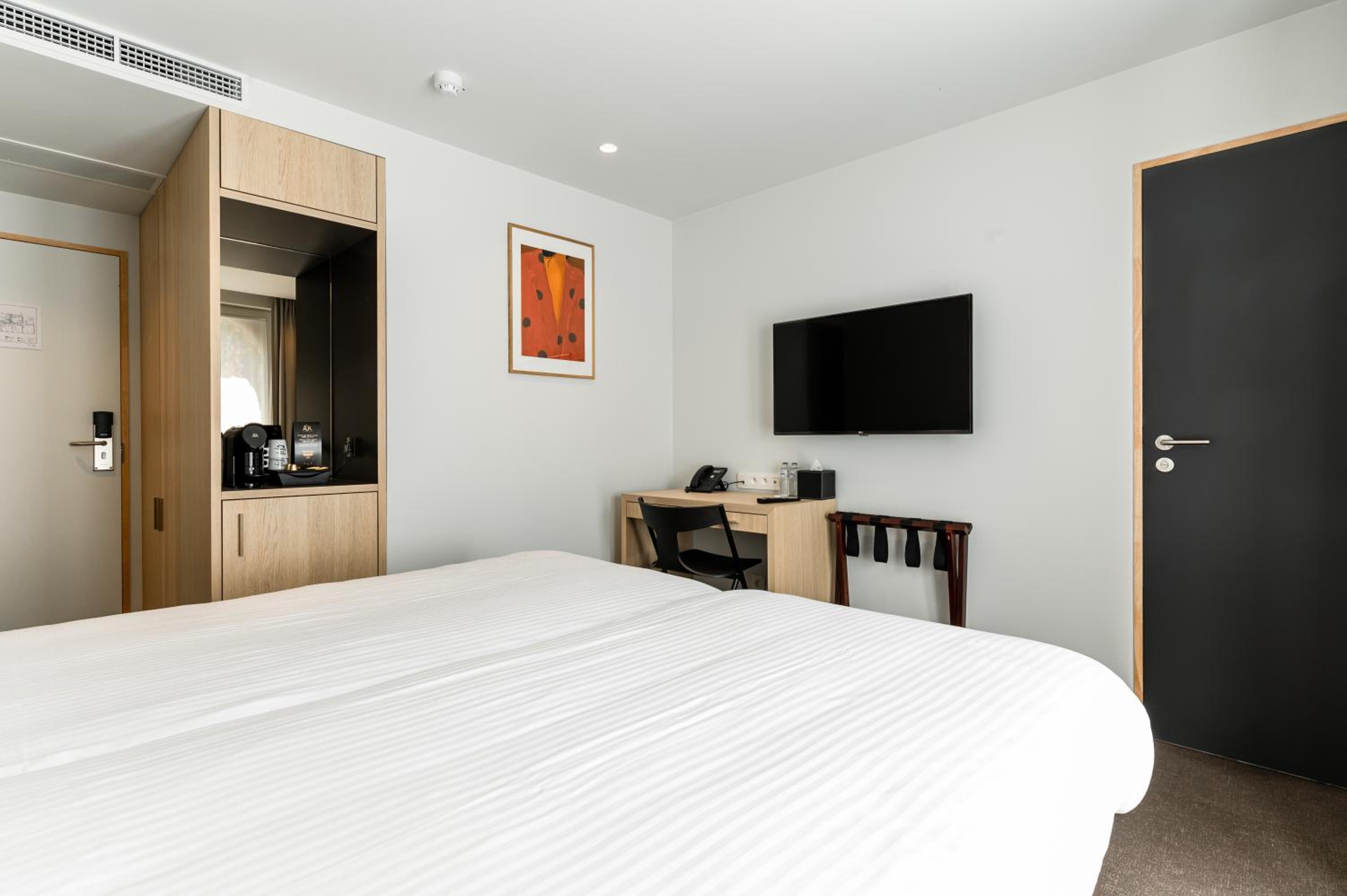Comfort Twin Room - Photo 6
