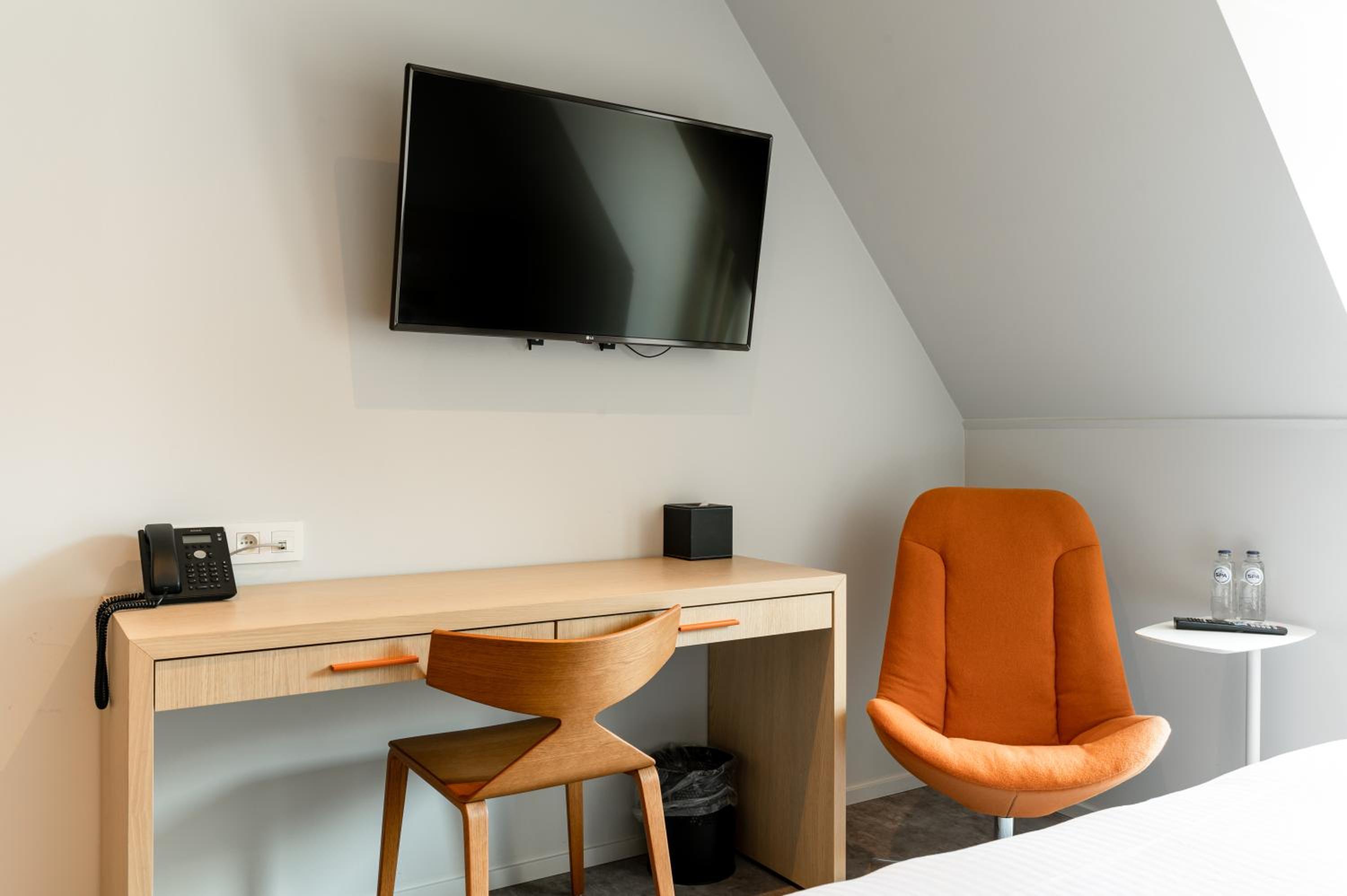 Superior Twin Room - Photo 12