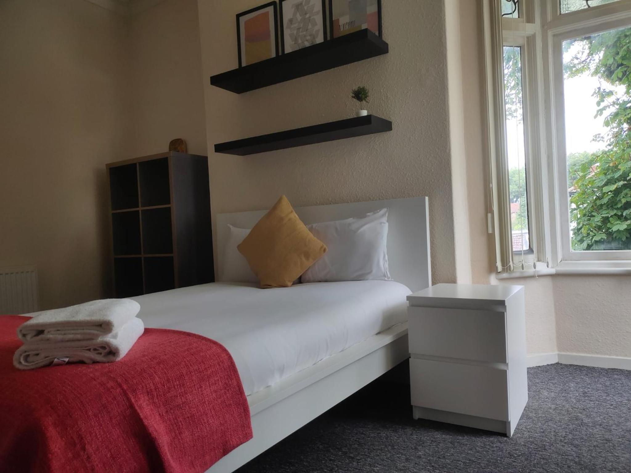 Double Room With Shared Bathroom