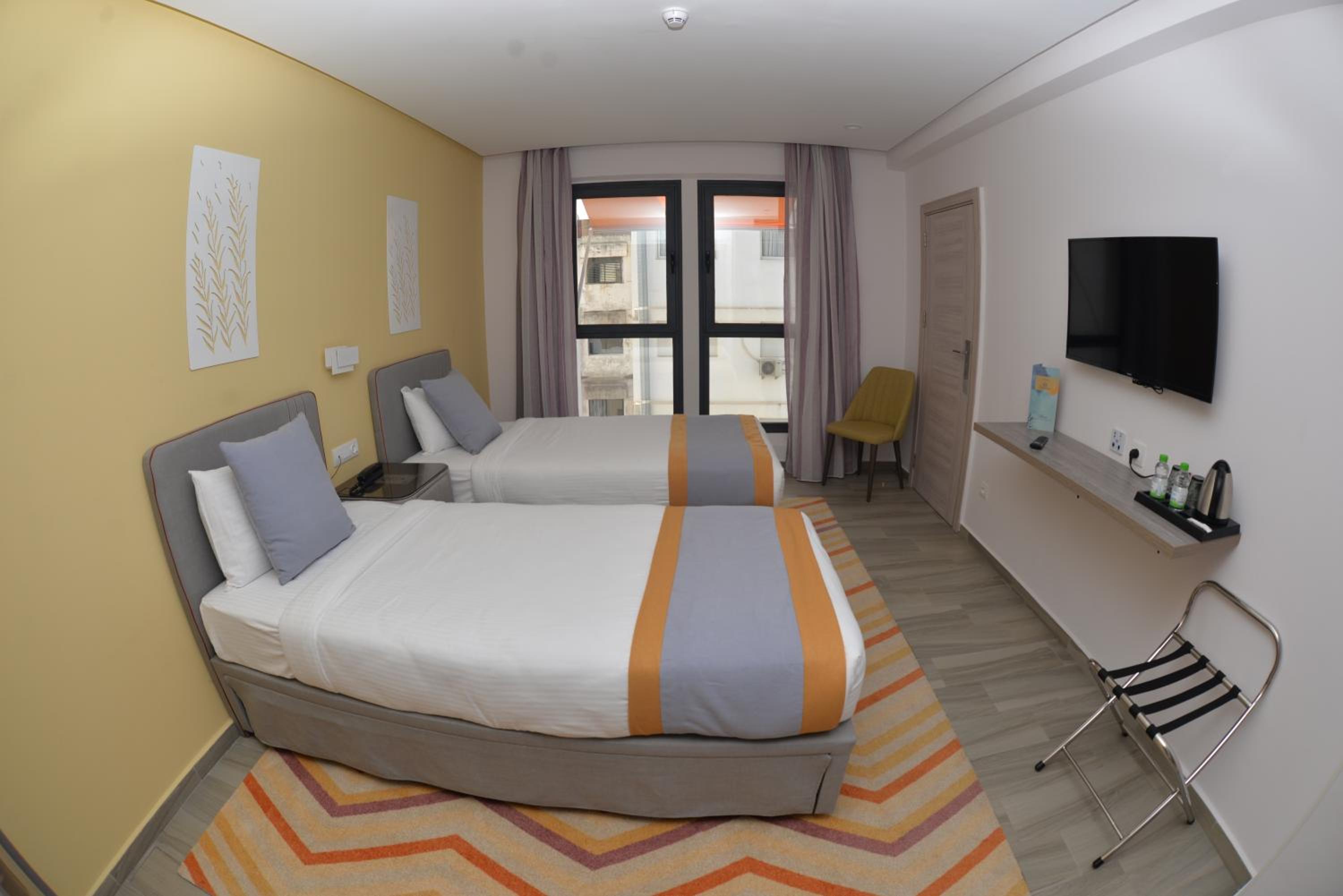 Deluxe Twin Room - Photo 7