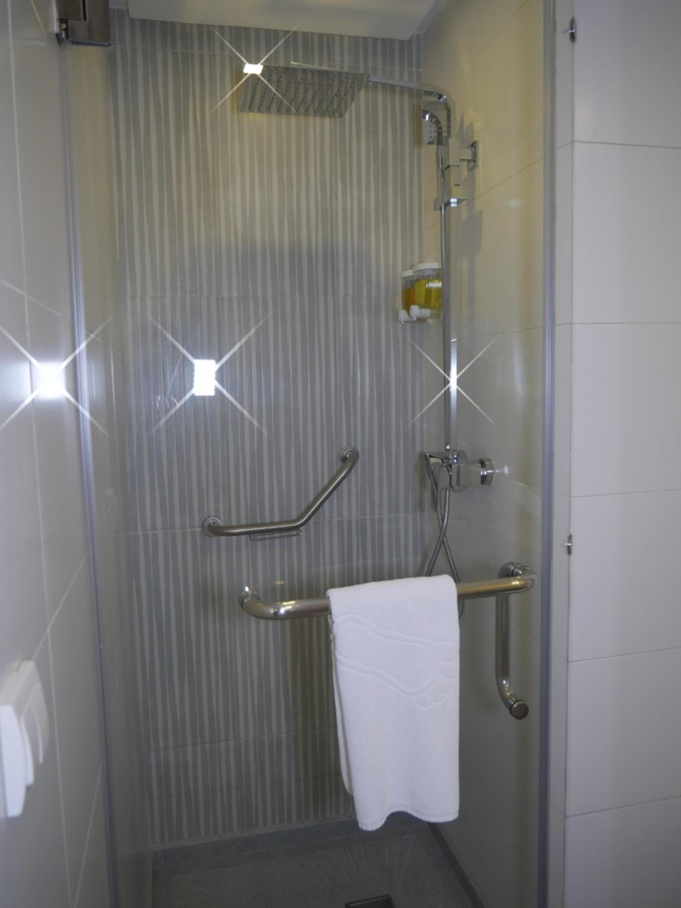 Double Room - Photo 4