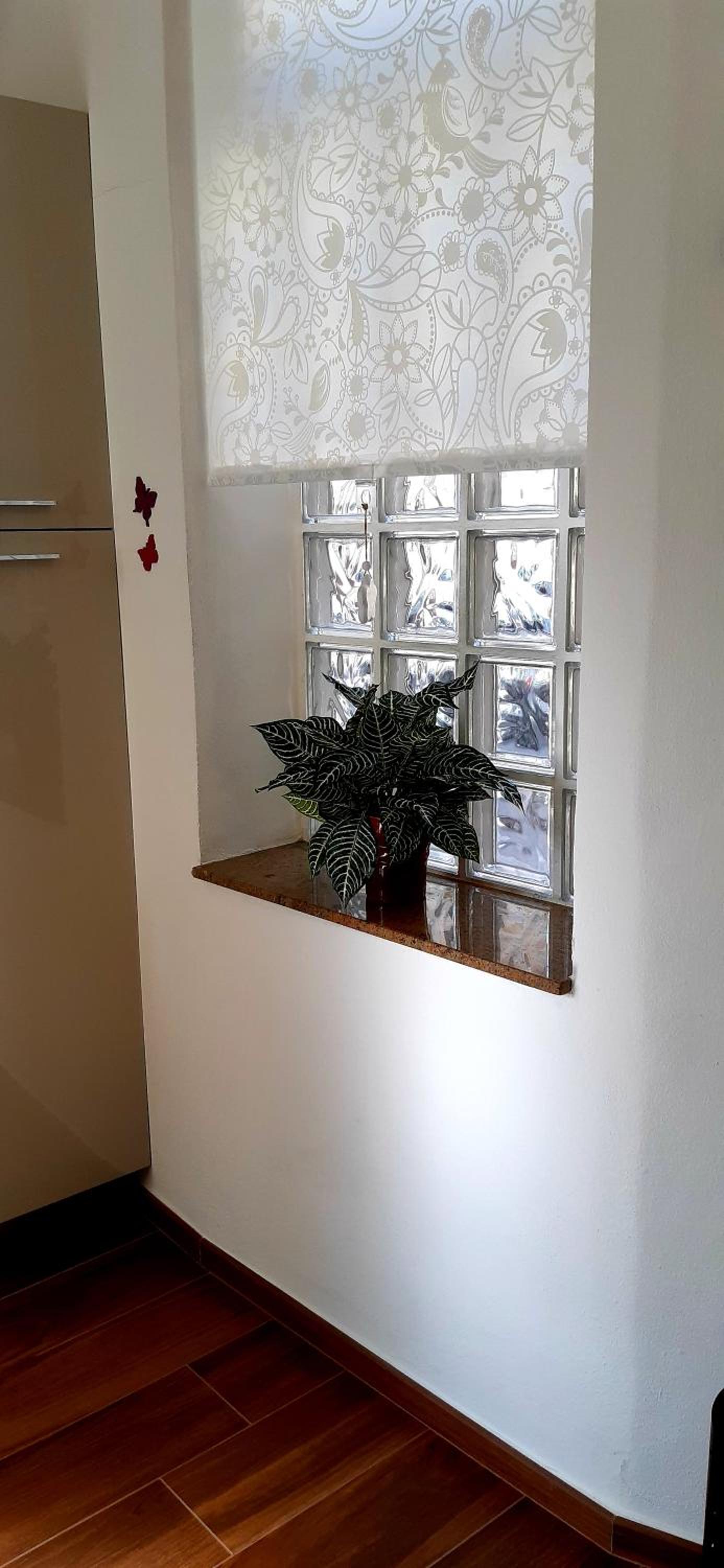 One-Bedroom Apartment - Photo 2