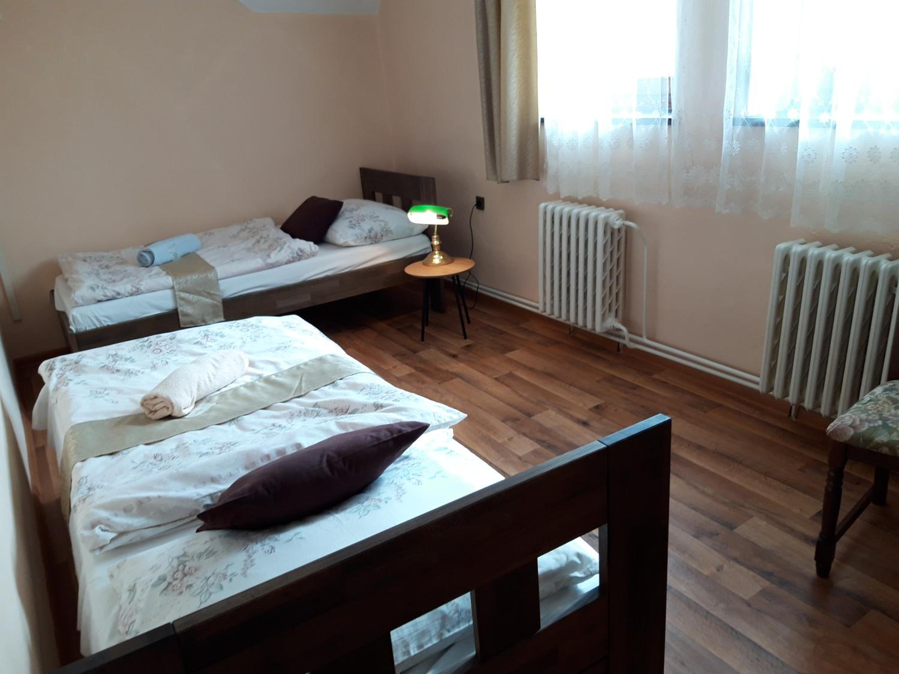 Twin Room with Shower