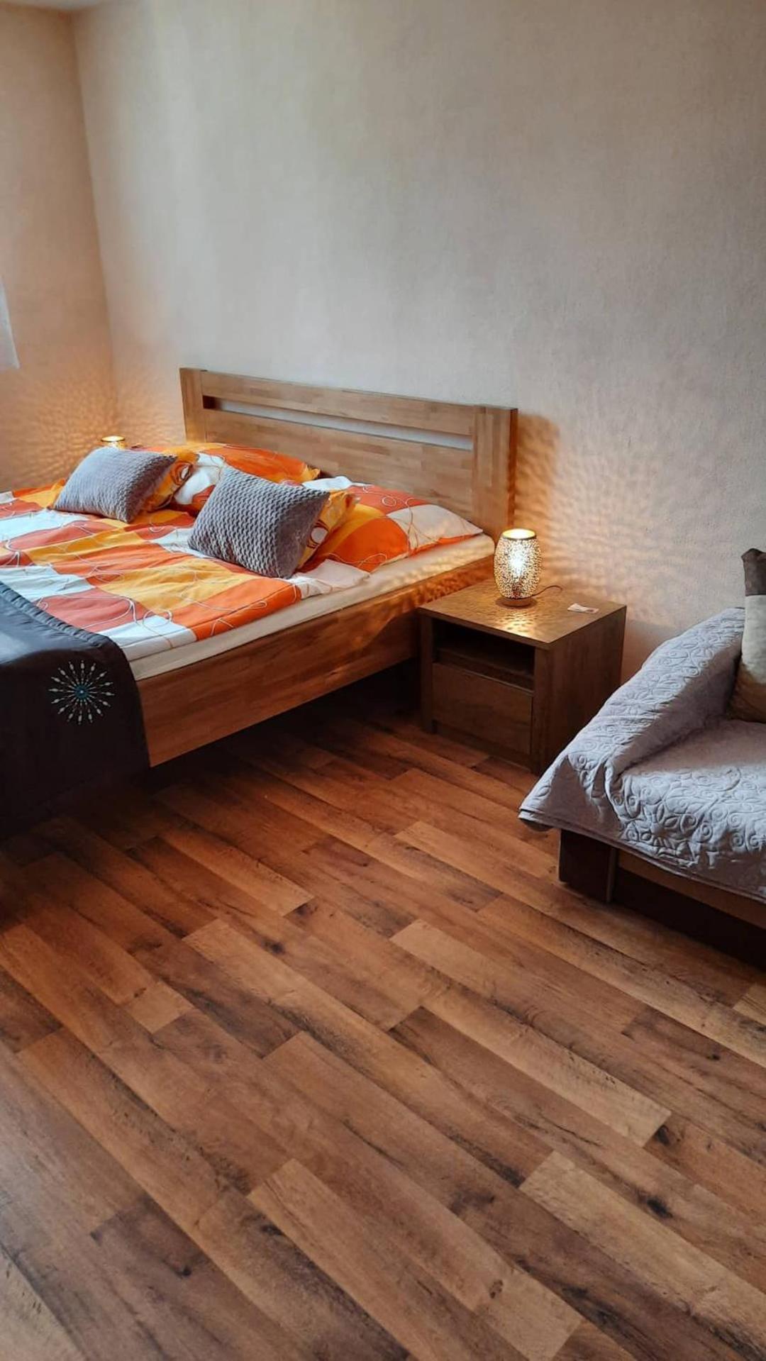 Deluxe Double Room with Extra Bed - Photo 8