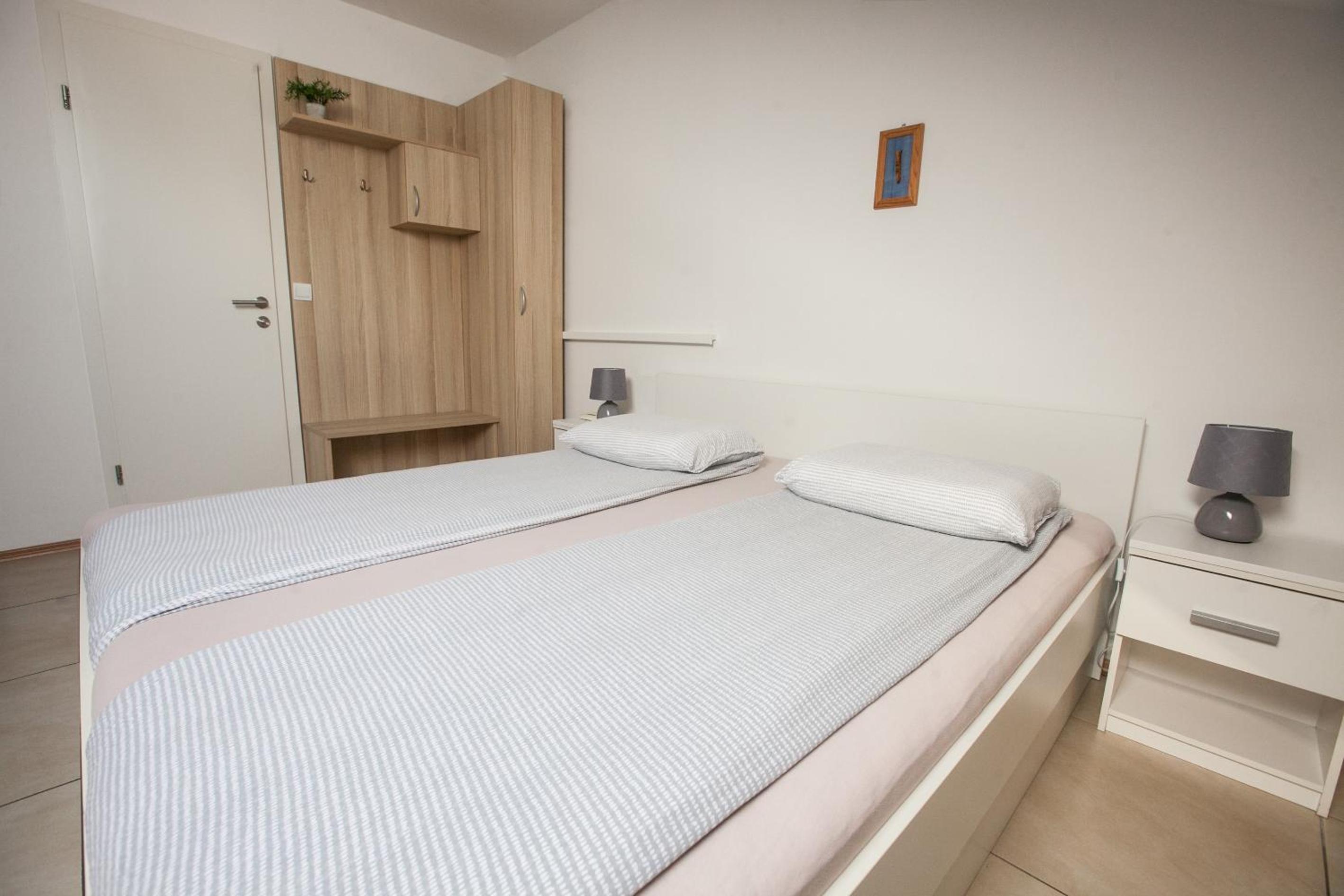 Comfort Triple Room - Photo 11