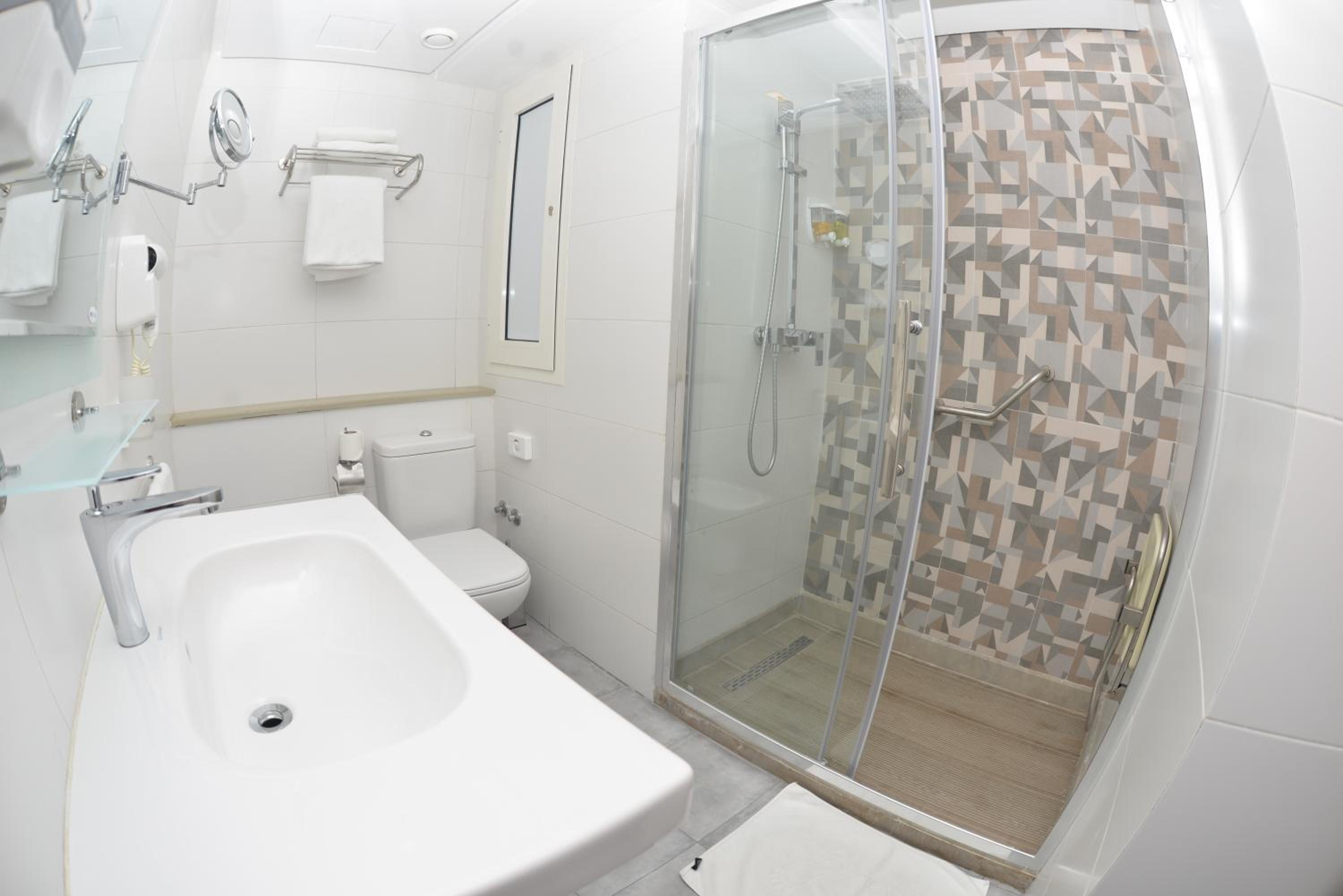Comfort Triple Room - Photo 2