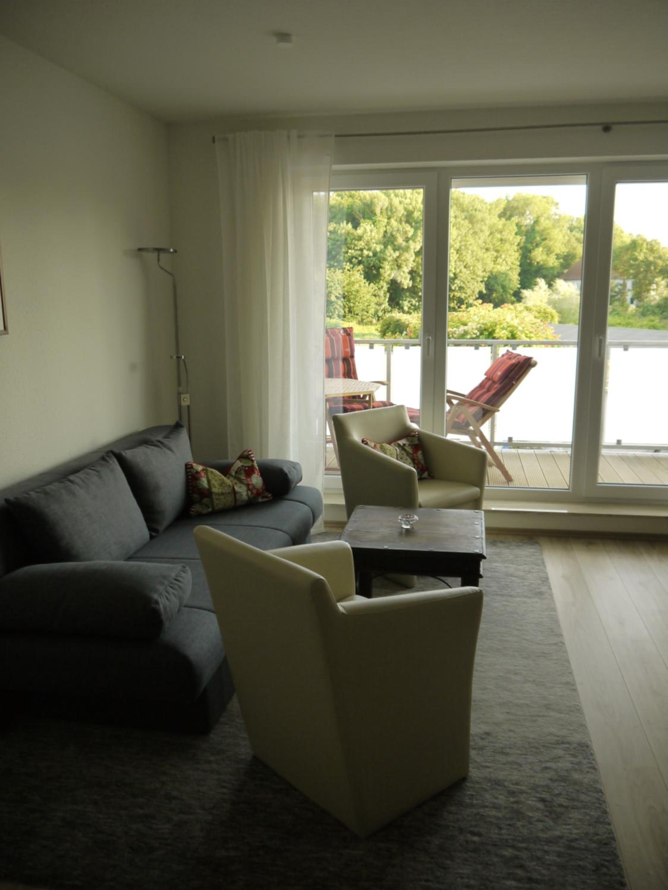 One-Bedroom Apartment photo 2