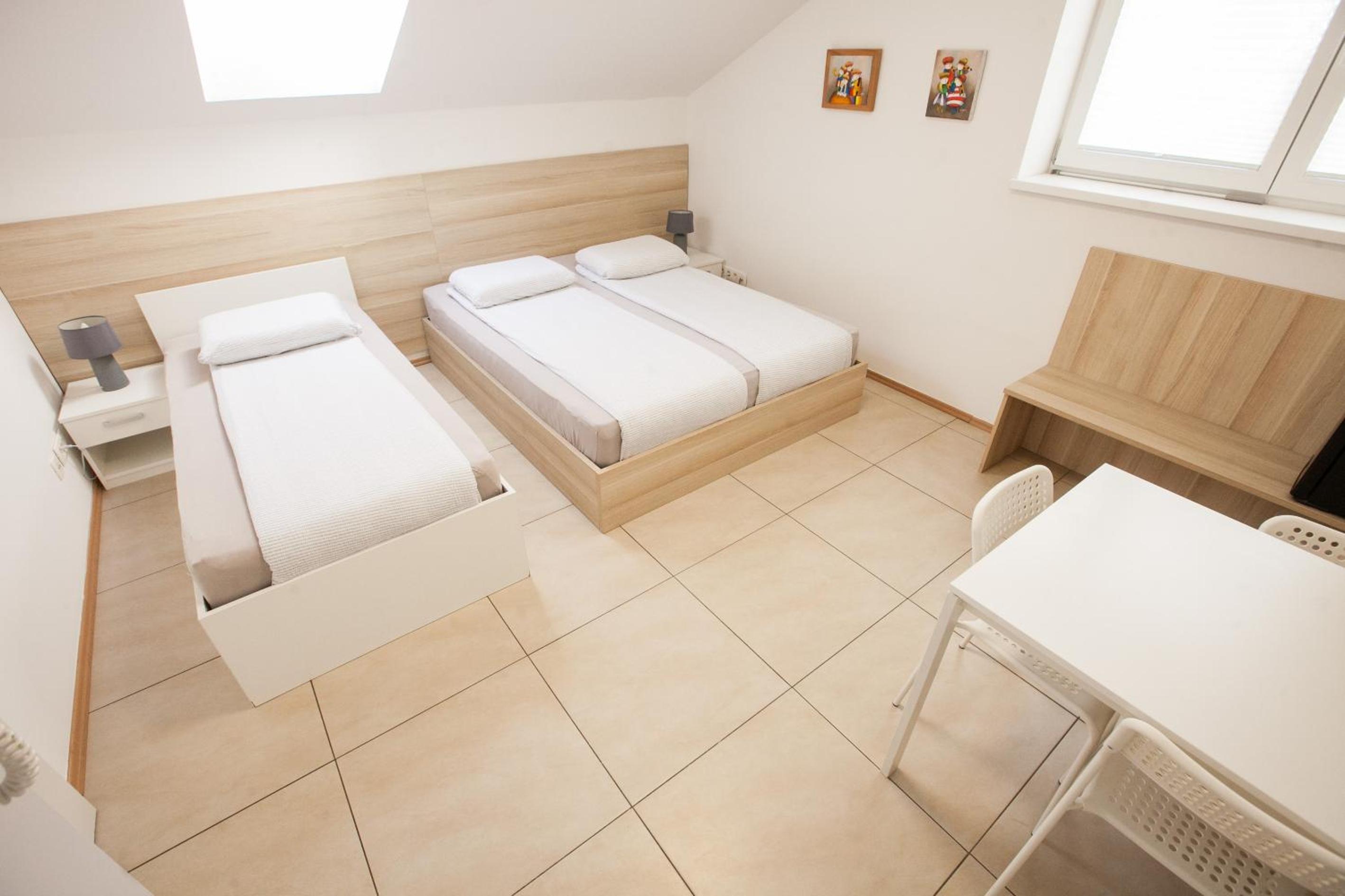 Comfort Triple Room - Photo 6