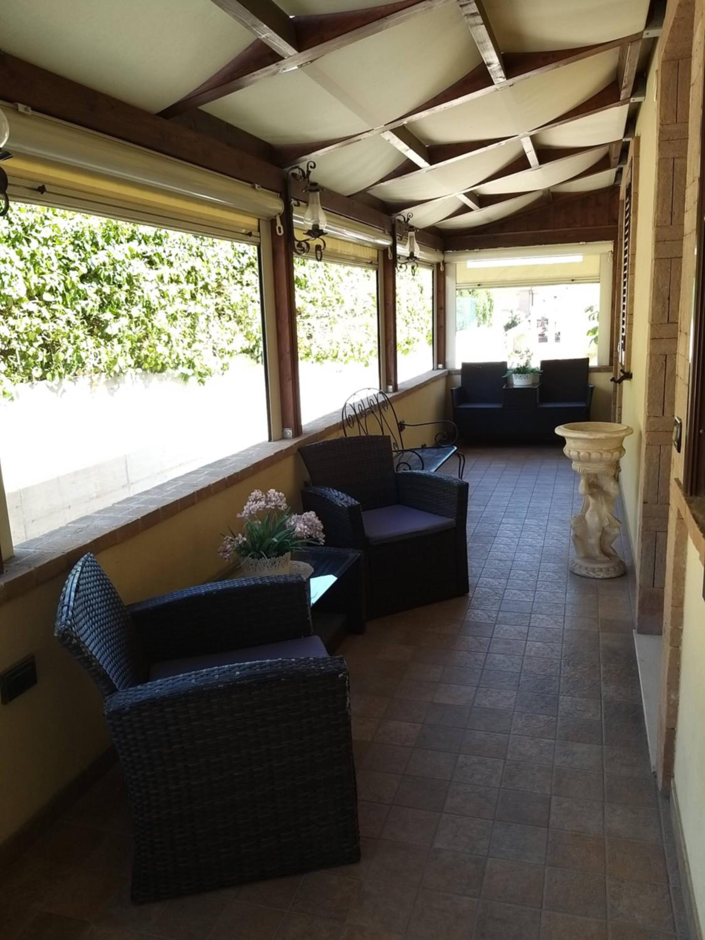 Double Room - Photo 16