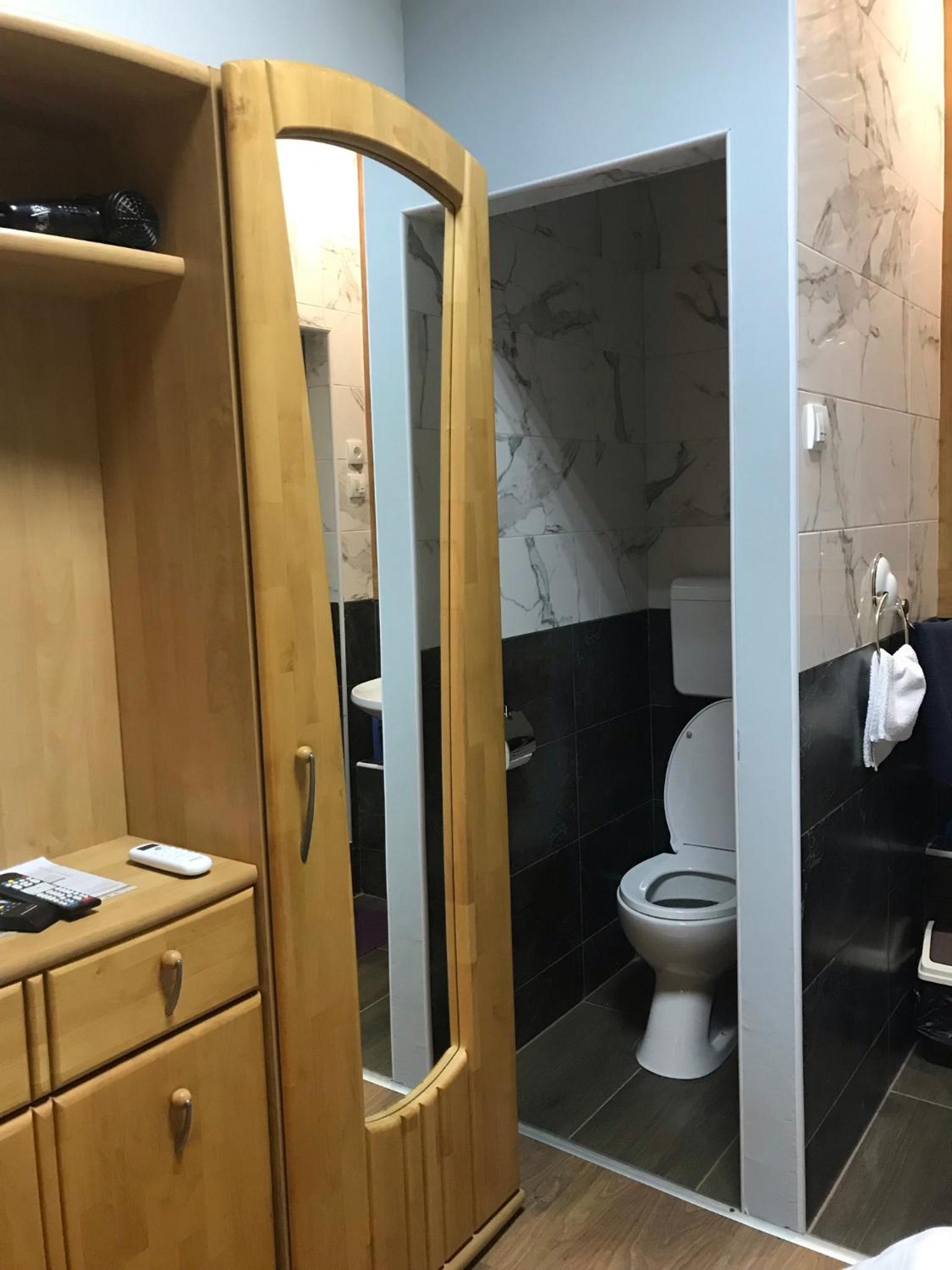 Single Room photo 2