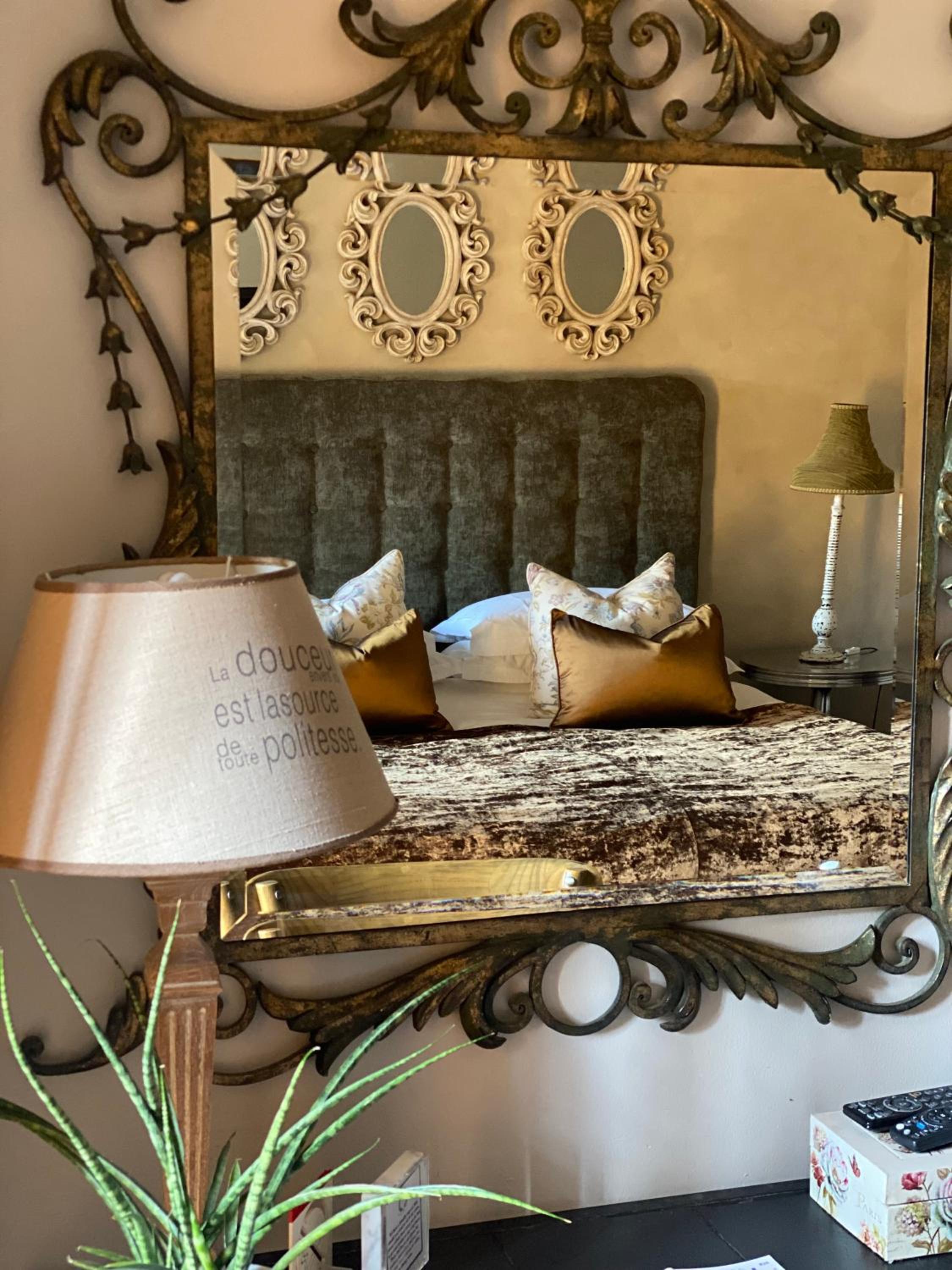 Deluxe Suite - Photo 1