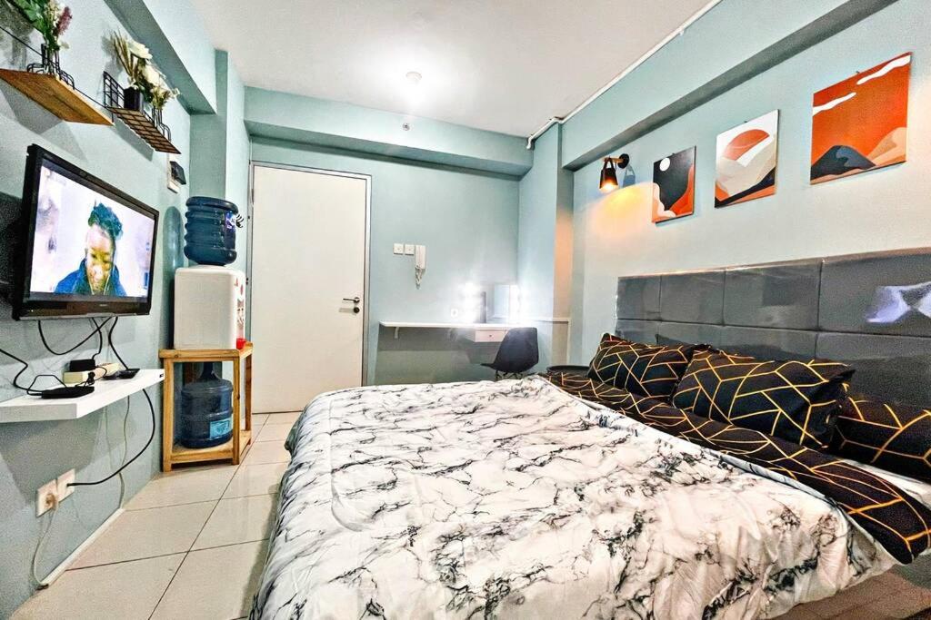 One-Bedroom Apartment - Photo 8