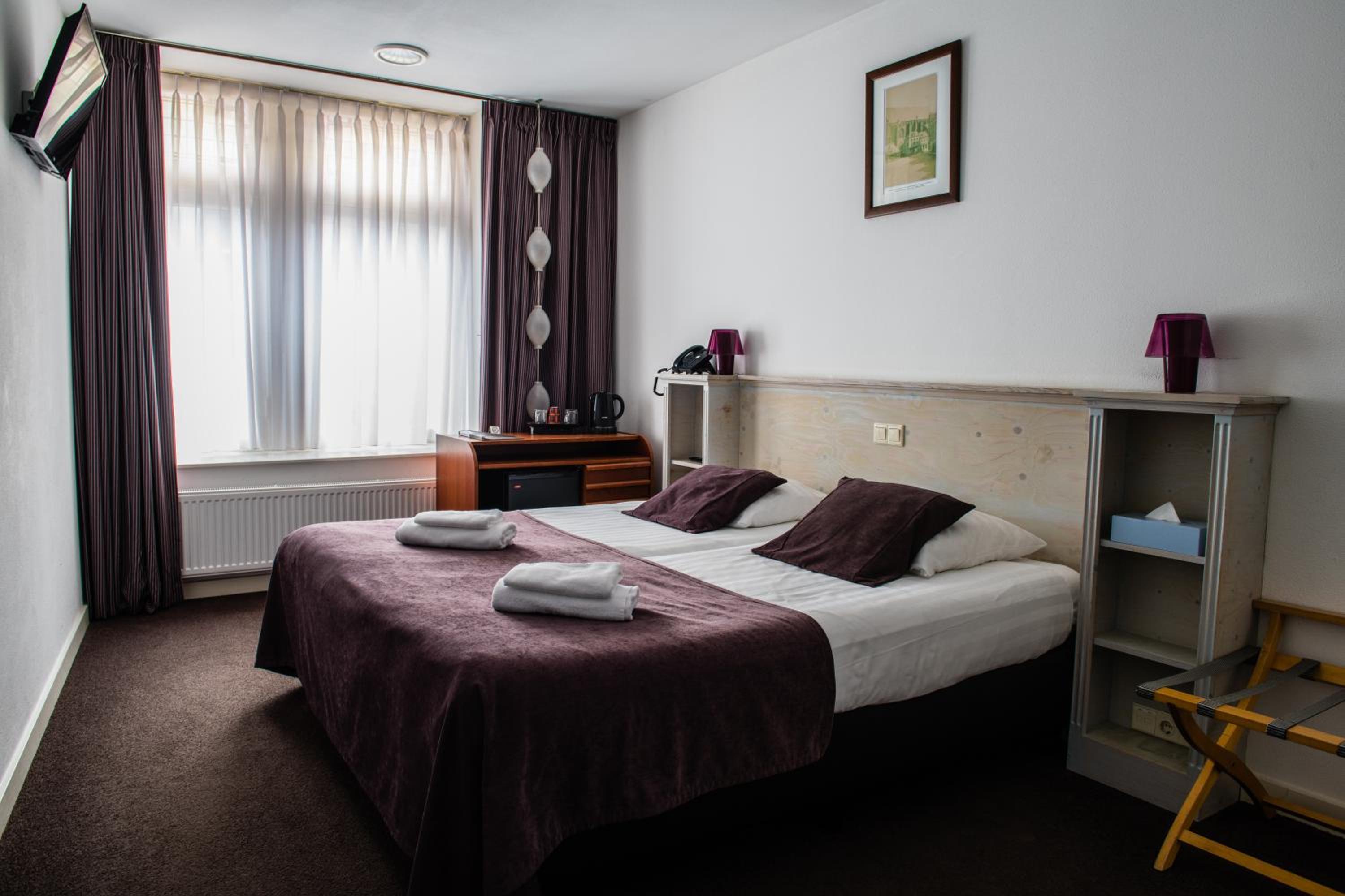 Large Double Room photo 2
