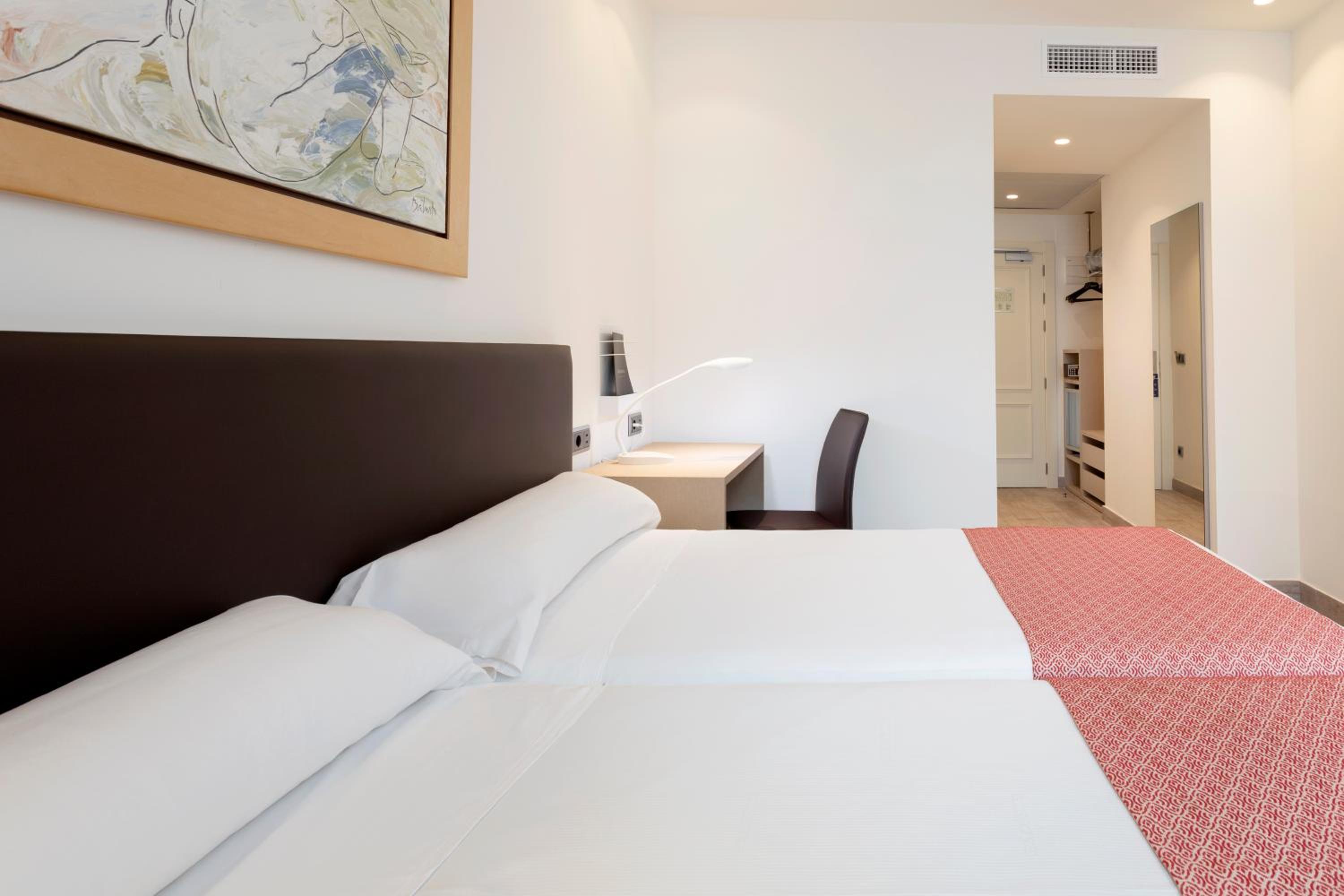 Premium Room - Photo 3