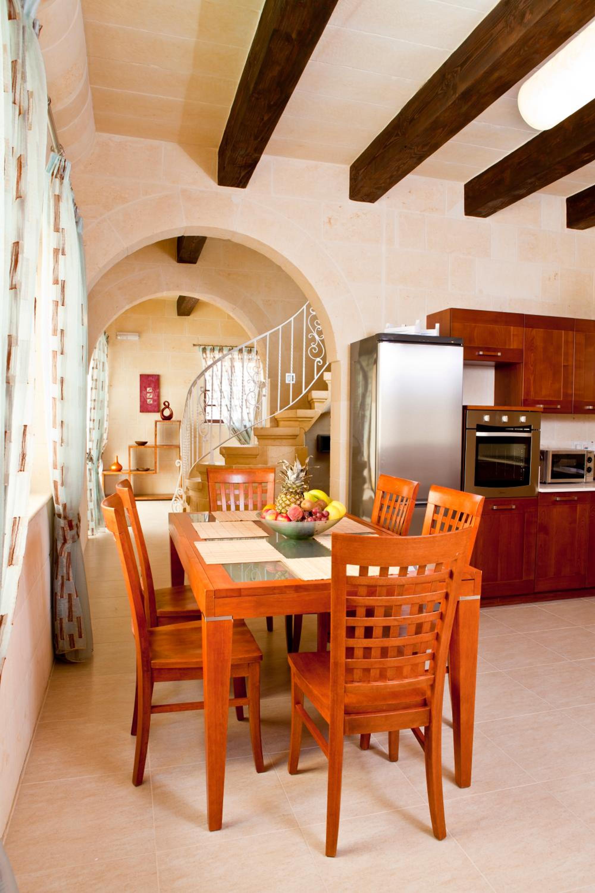 Three-Bedroom House photo 3