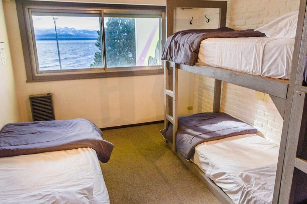 Bed in 6-Bed Mixed Dormitory Room photo 1