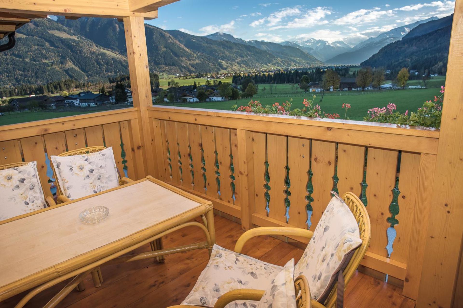Two-Bedroom Apartment with Mountain View - First Floor photo 3