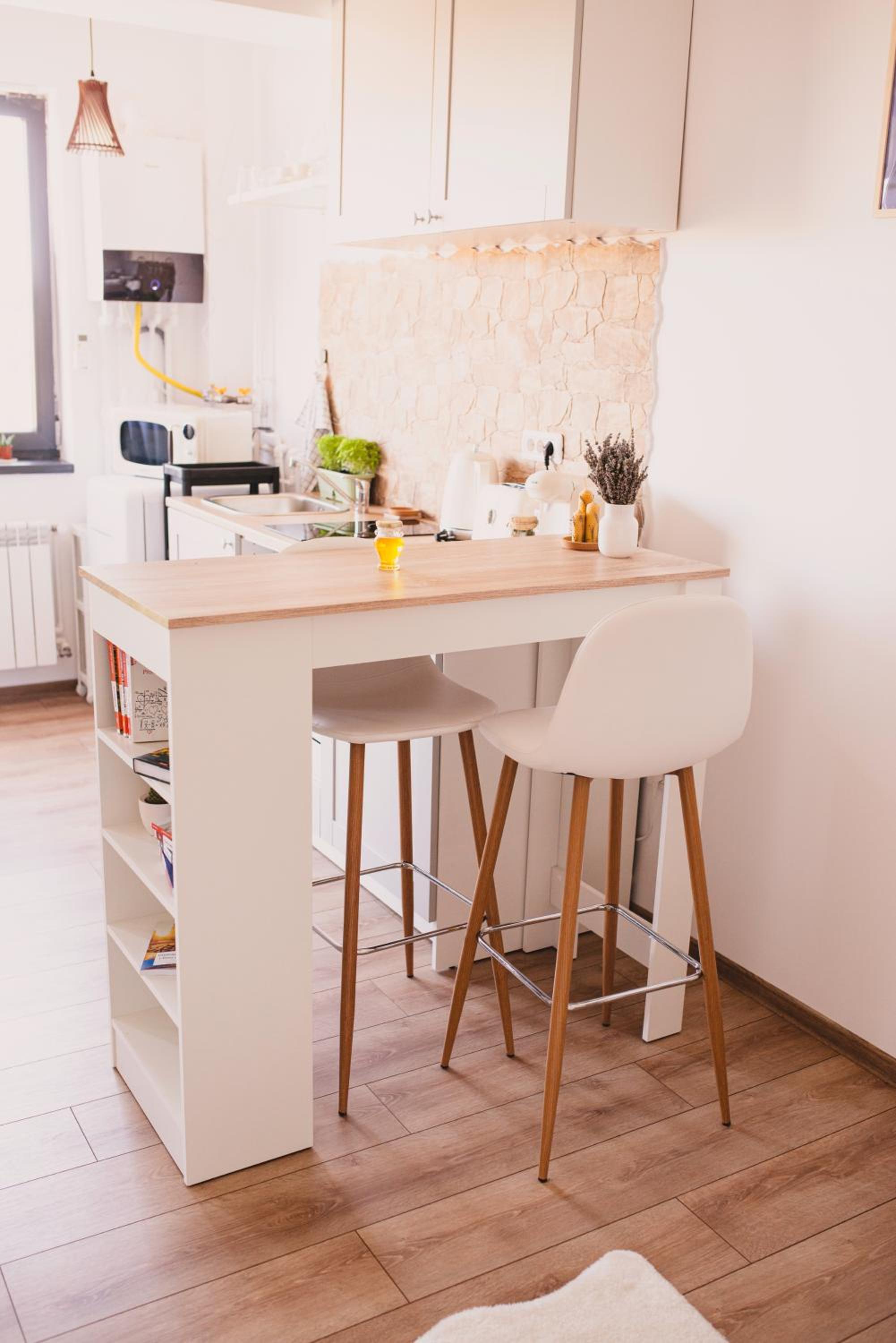 One-Bedroom Apartment - Photo 7