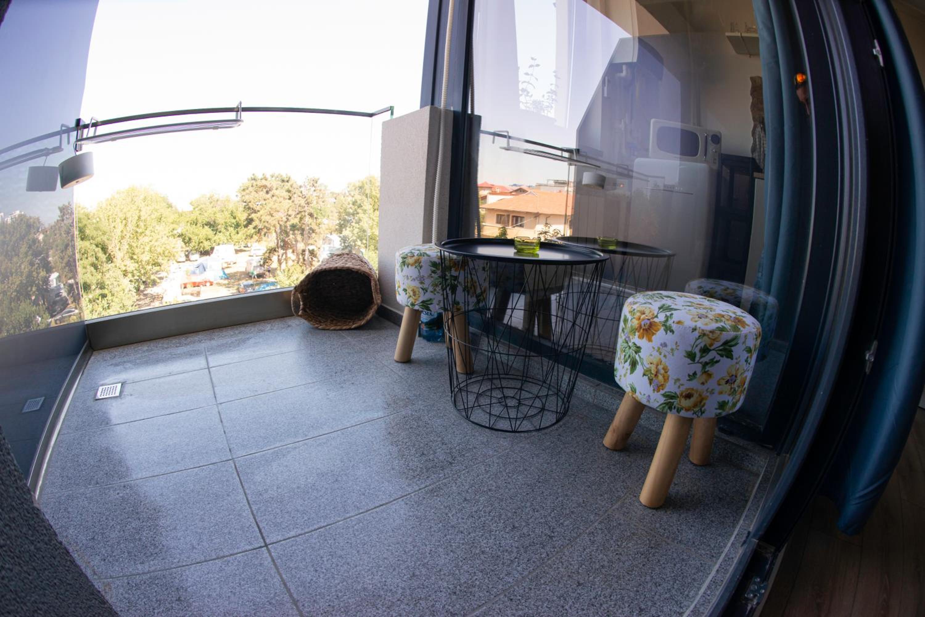 One-Bedroom Apartment - Photo 31