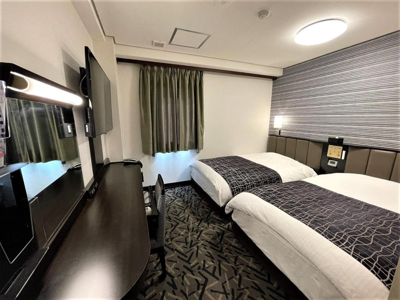 Standard Twin Room - Non-Smoking (Renovated Modular Bathroom)