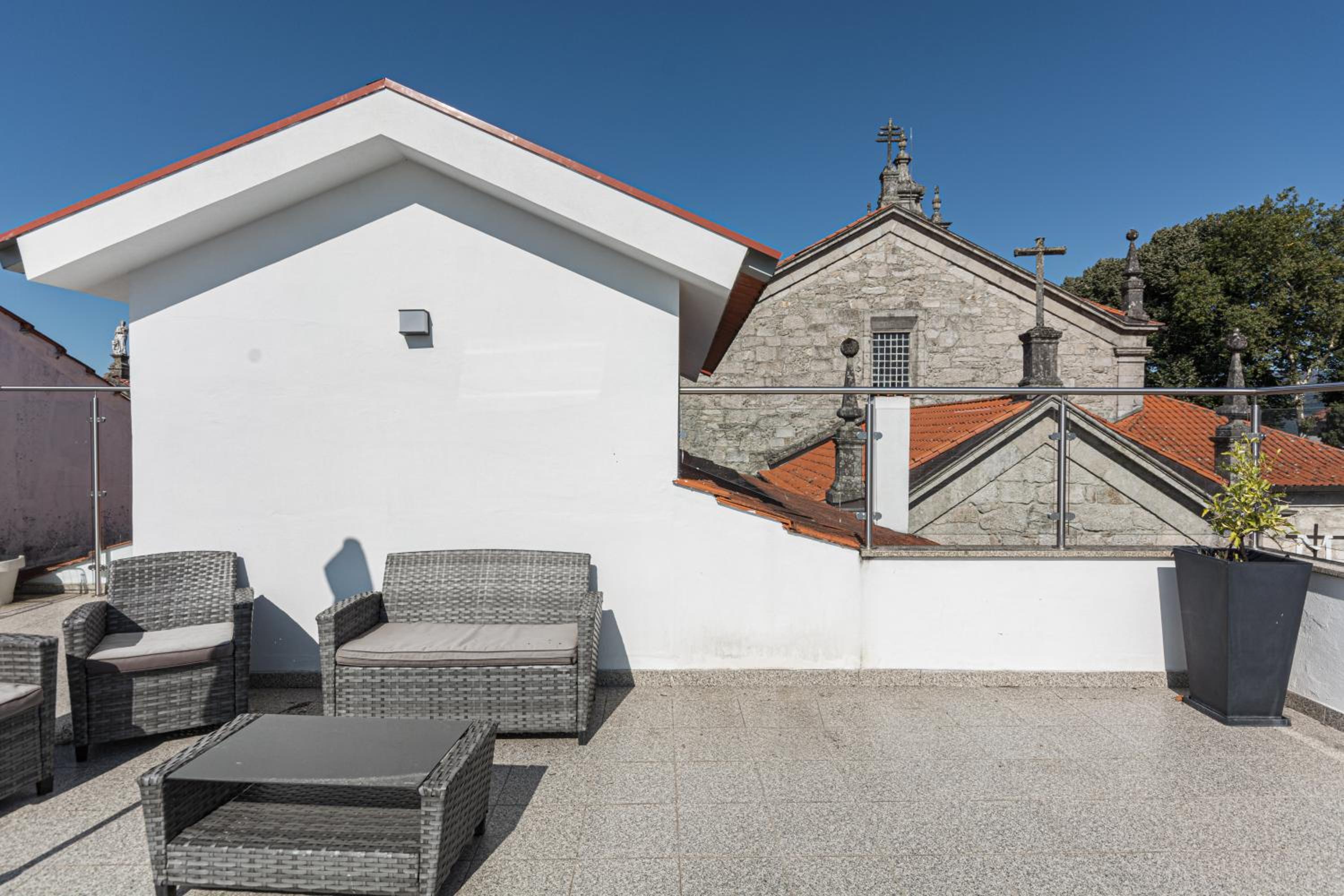 Four-Bedroom House - Photo 23