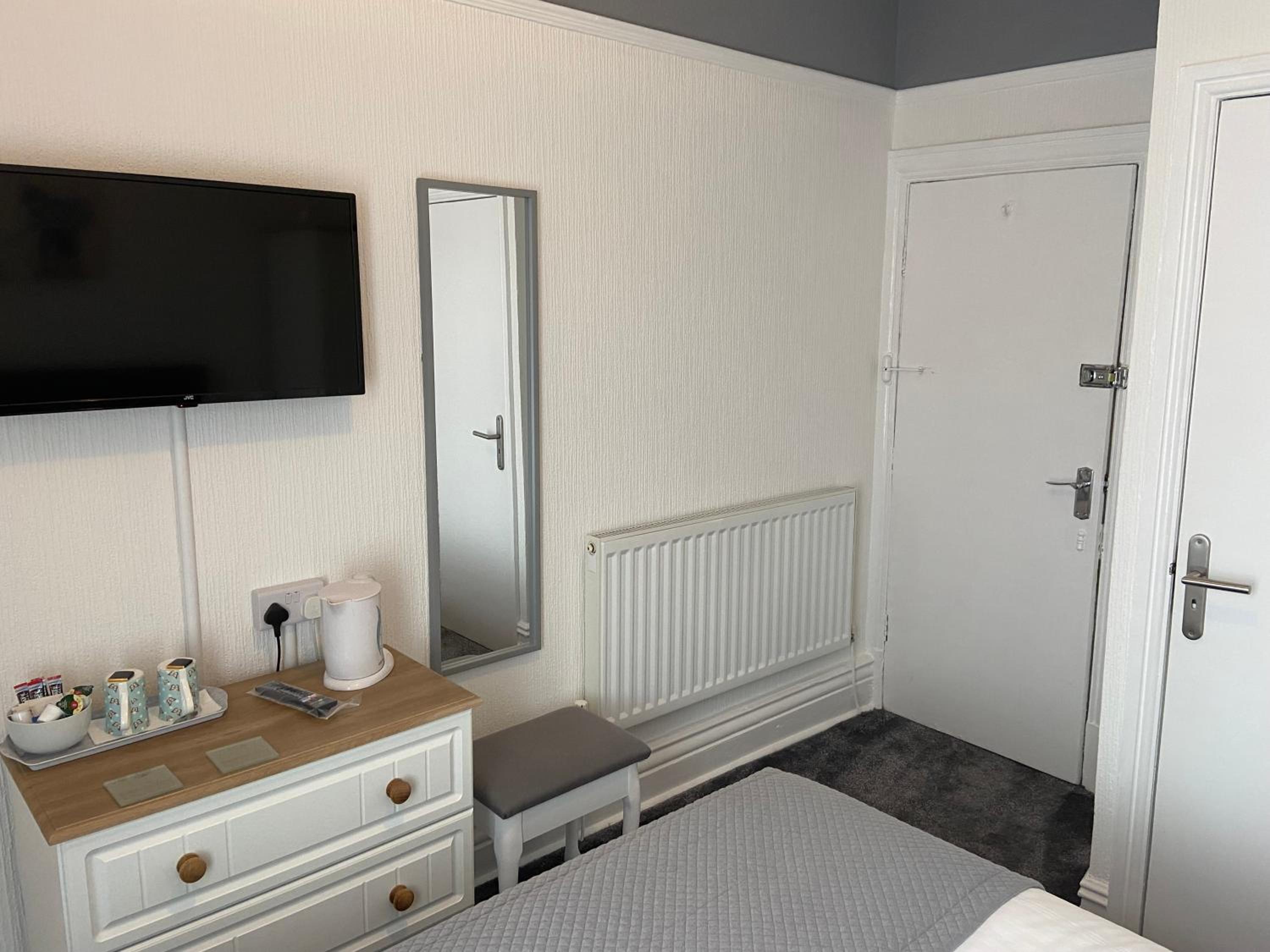 Second Floor Double Room photo 2