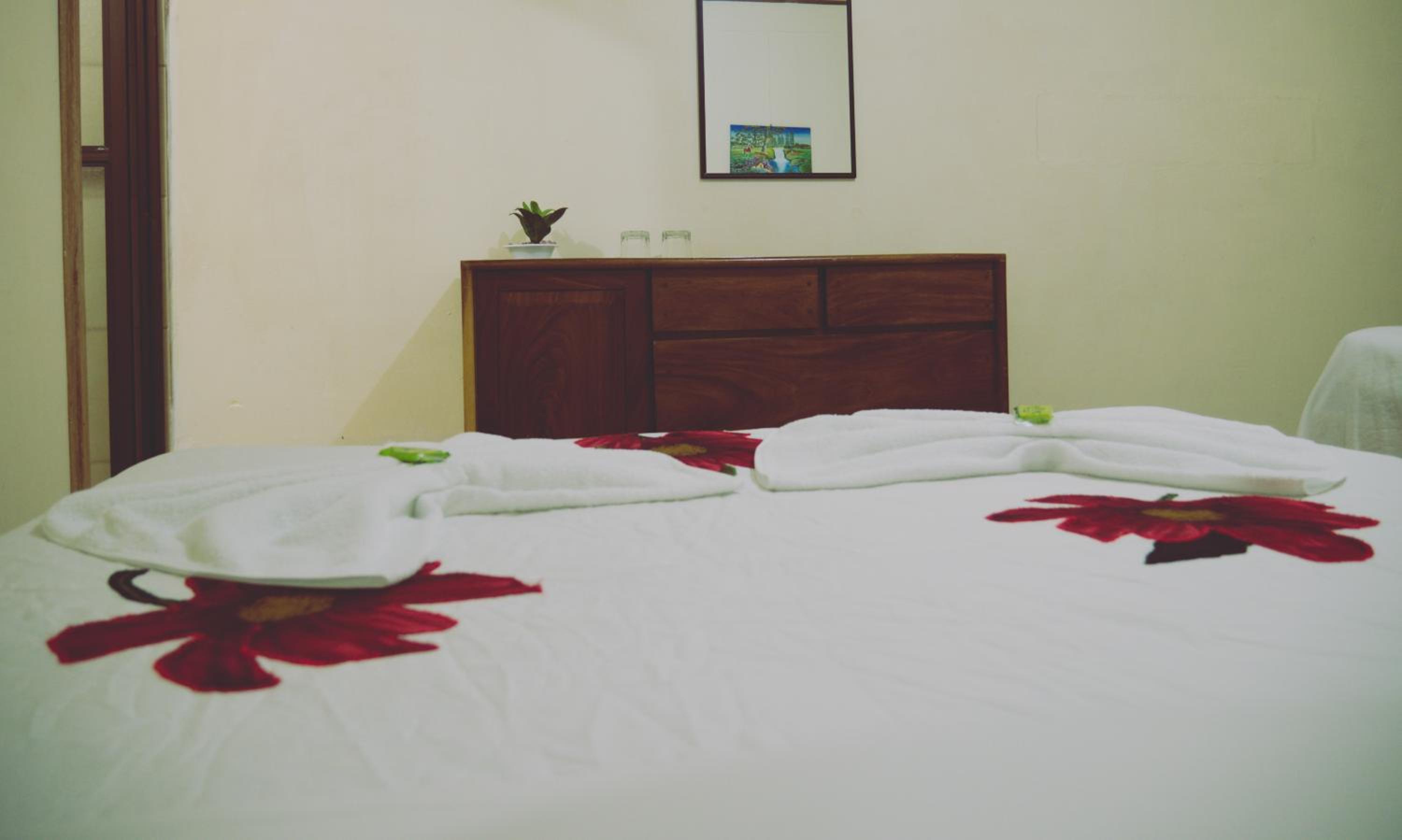 Quadruple Room with Private Bathroom photo 1