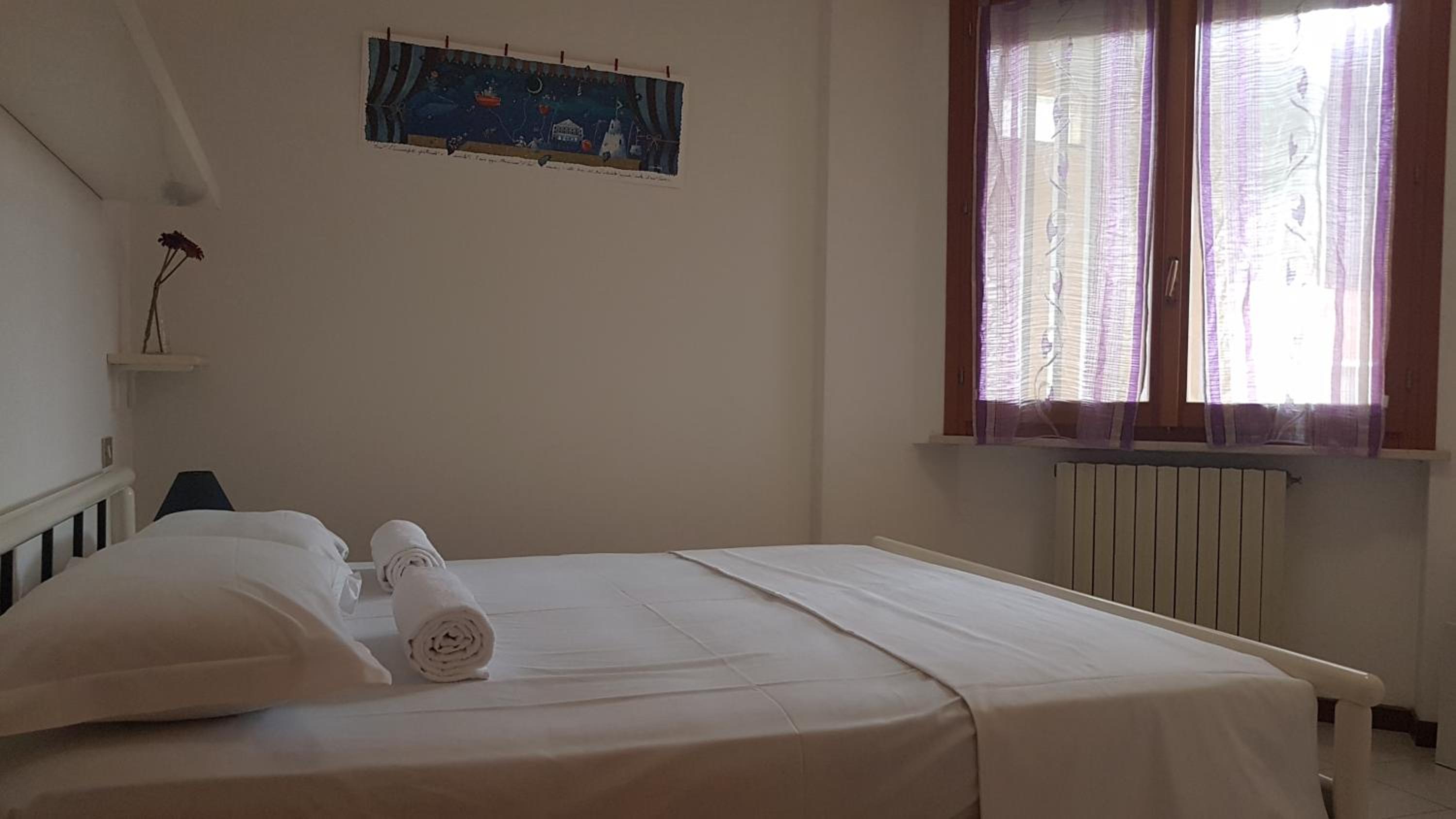 One-Bedroom House - Photo 3
