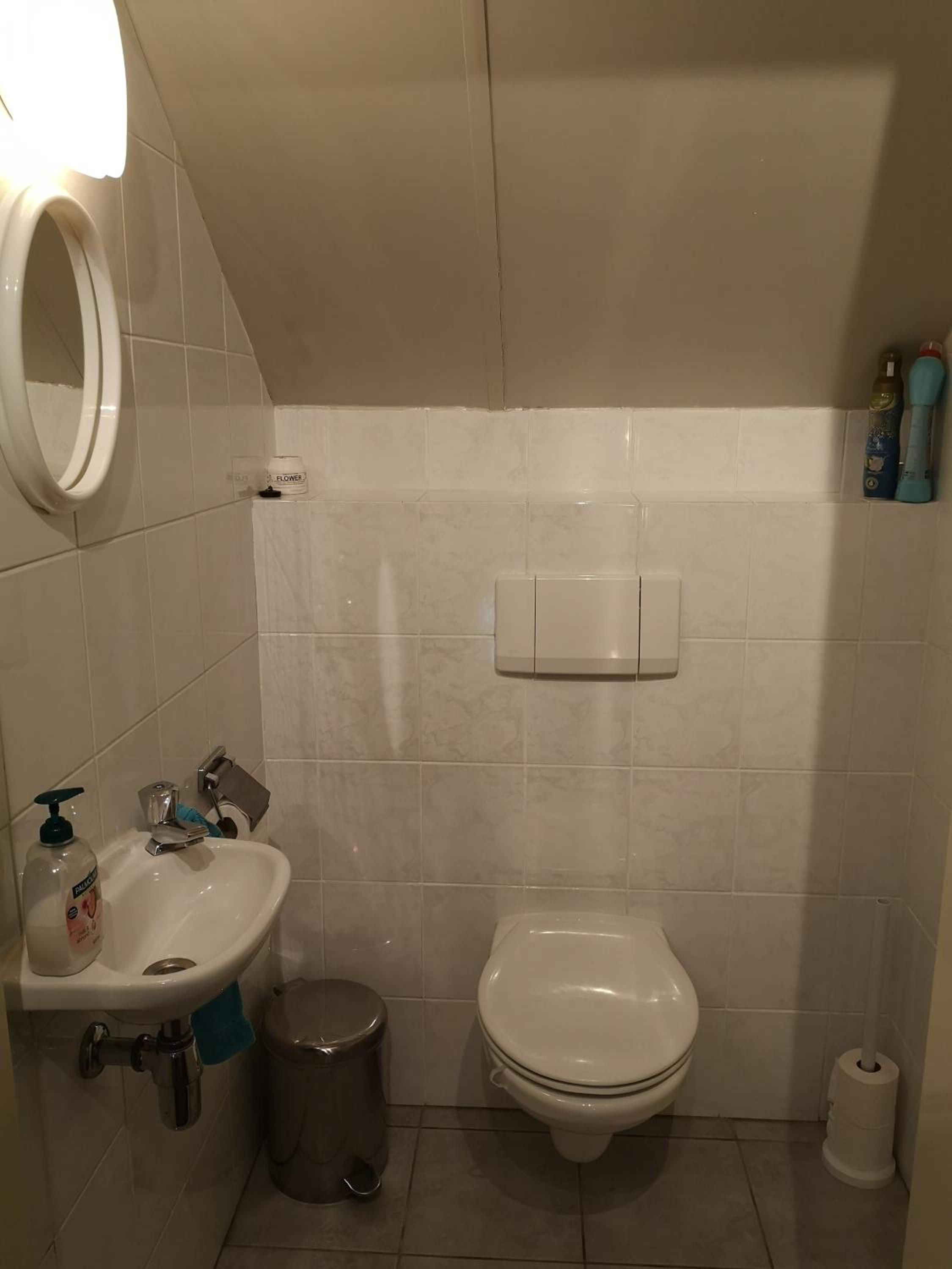 Standard Single Room with Shared Bathroom photo 3