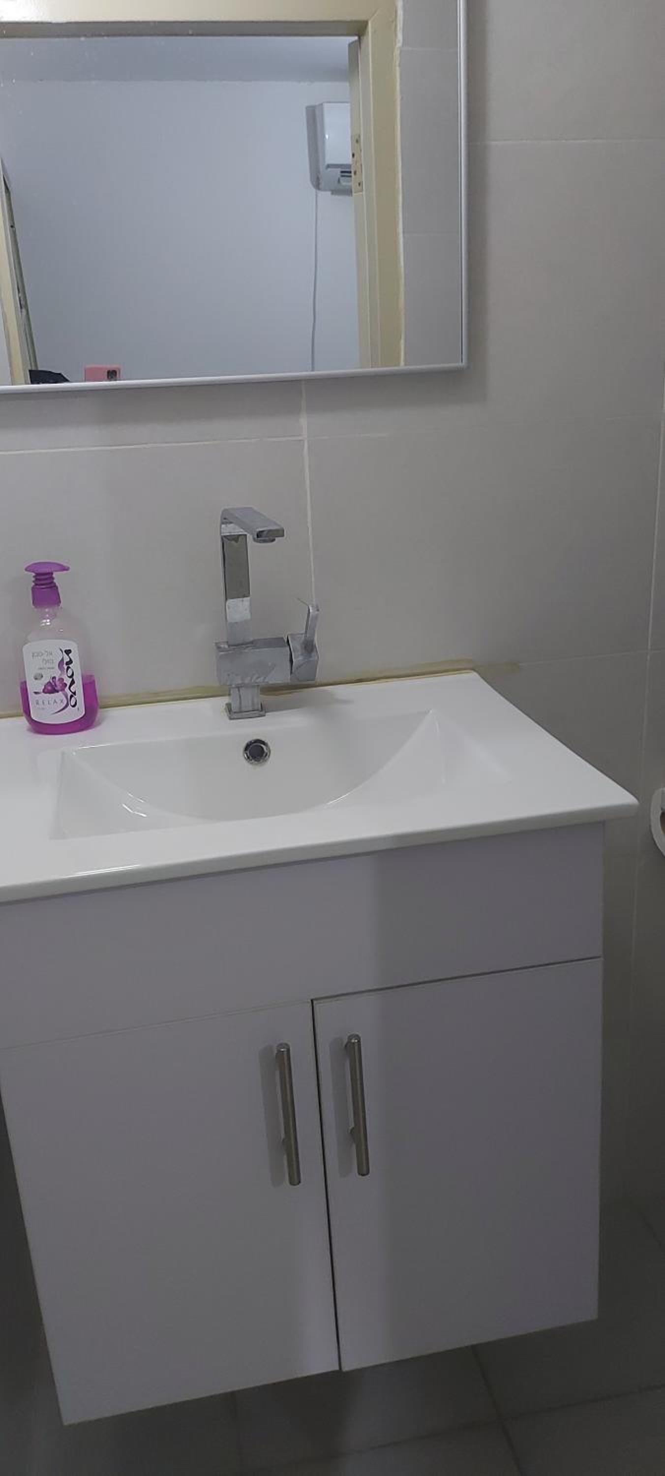 One-Bedroom Apartment - Photo 7