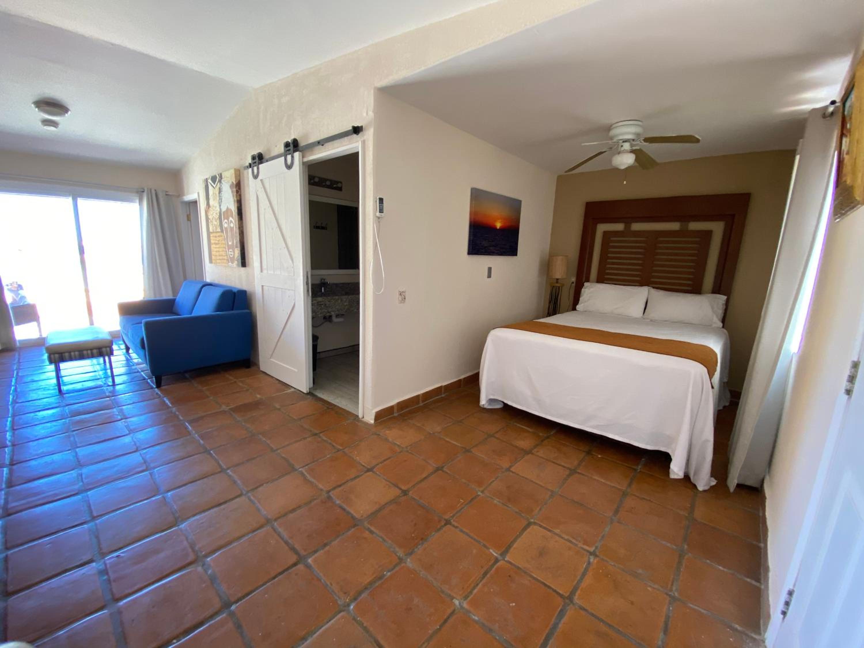 Deluxe Twin Room with Sea View