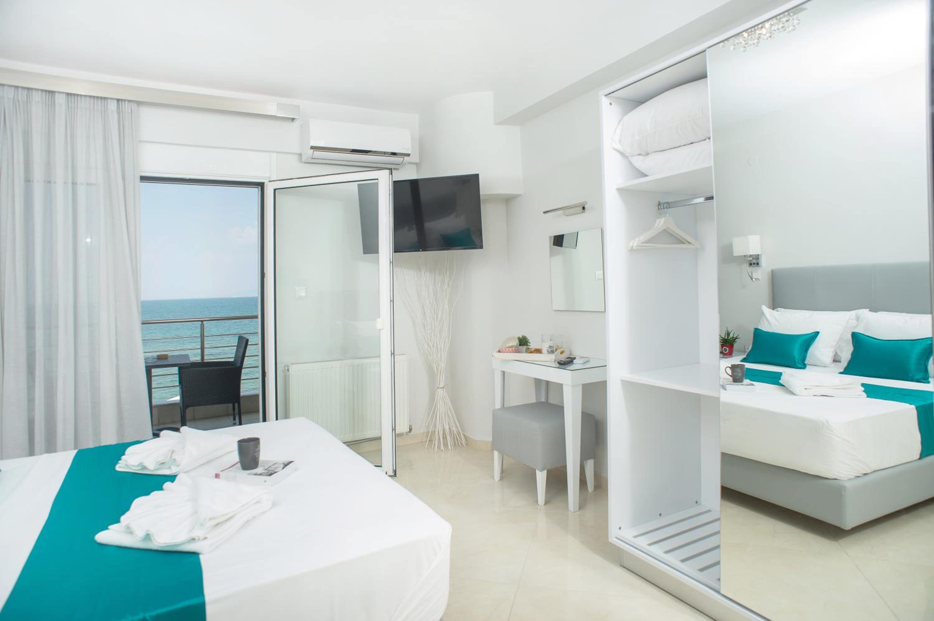 Studio with Sea View - Photo 15