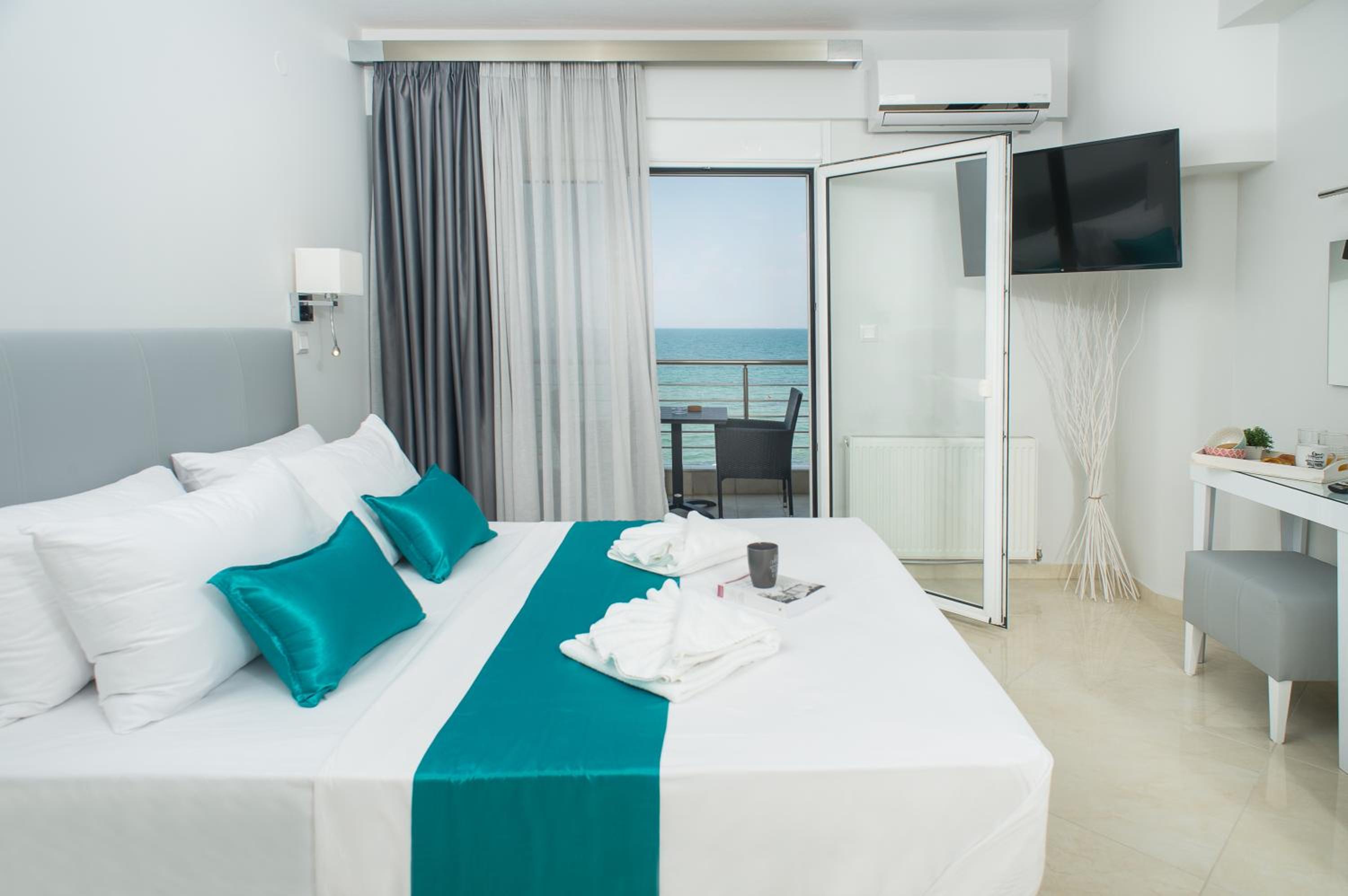 Studio with Sea View - Photo 1
