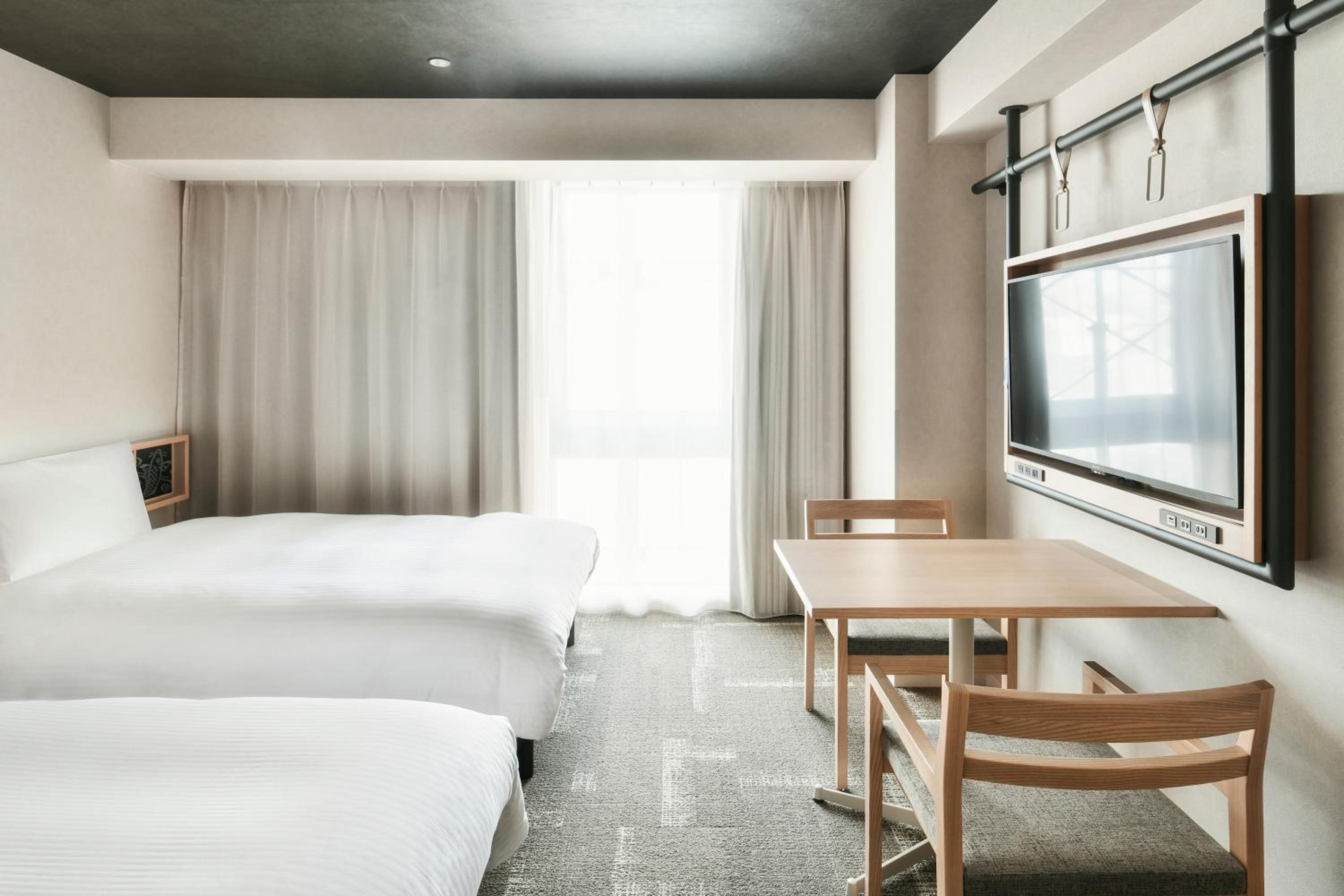 Standard Twin Room - Photo 1